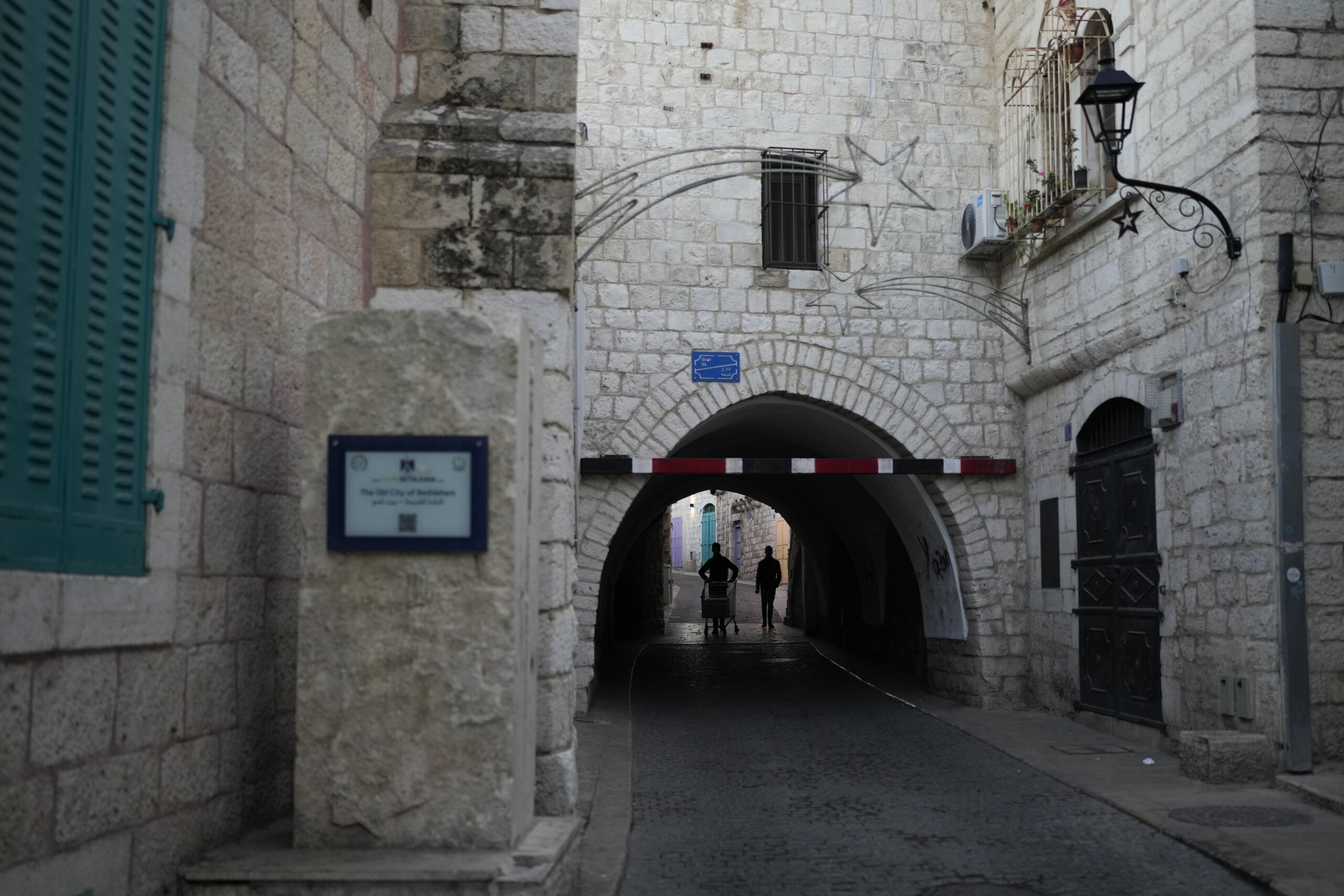 west bank settlers set fire to car in village south of bethlehem scaled