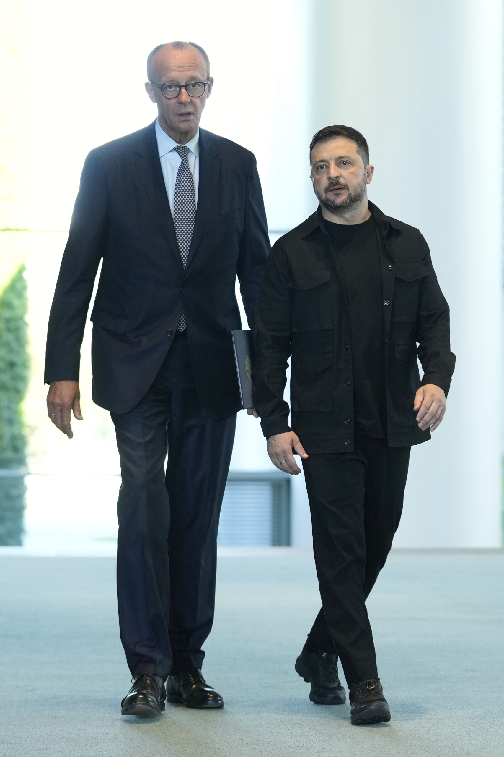 Ukraine: media: “Merz and Zelensky meet U.S. negotiators in Berlin” 1 ukraine media merz and zelensky meet u s negotiators in berlin scaled