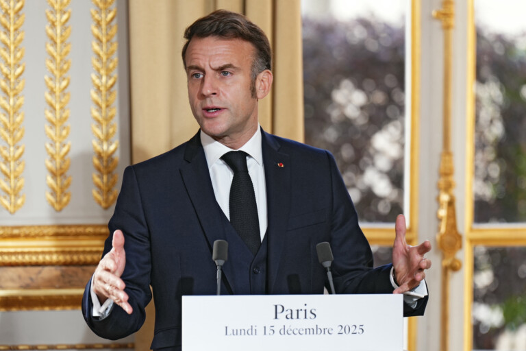 ukraine elysee confirms macron will be in berlin today