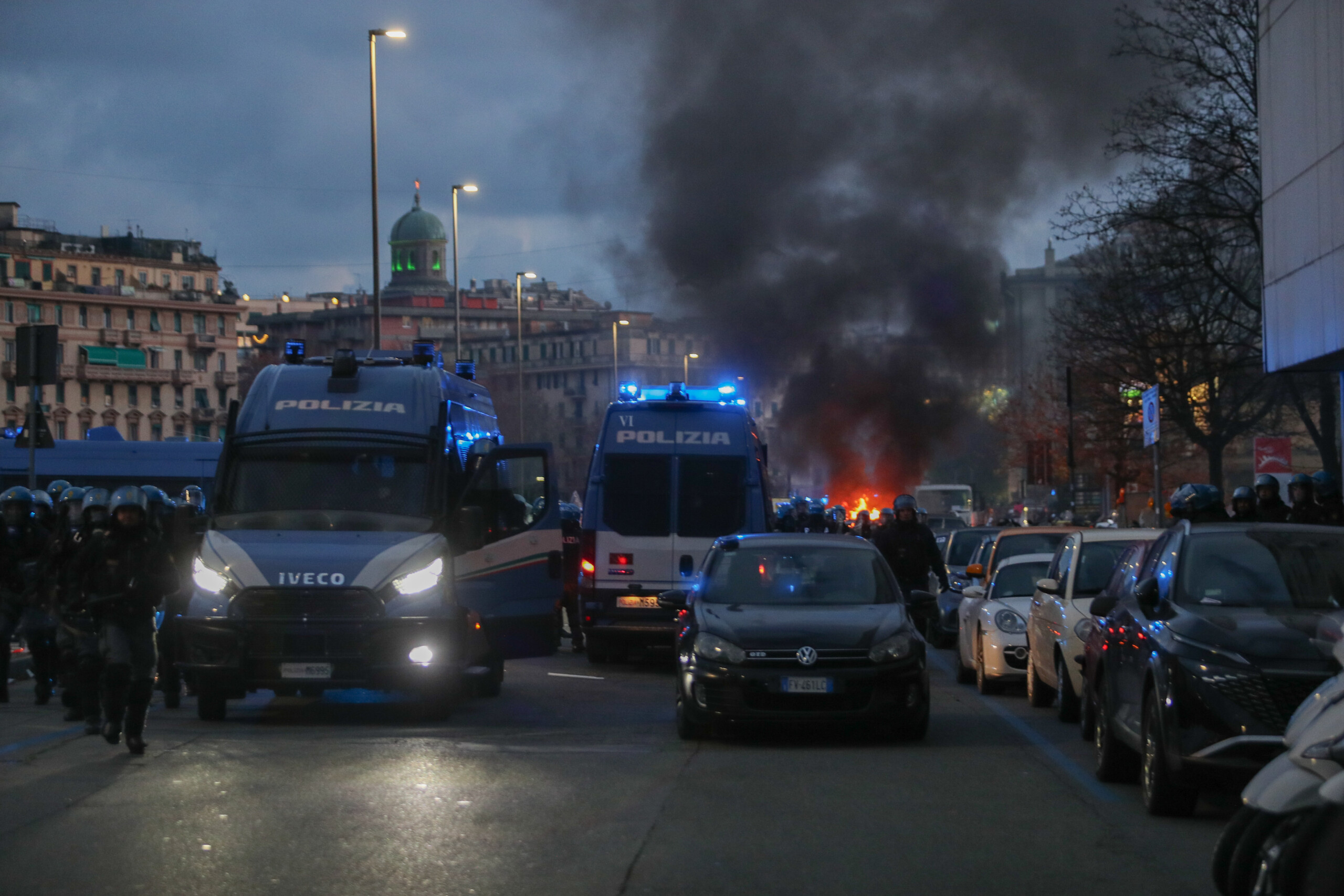 football clashes before genoa inter match five arrests scaled