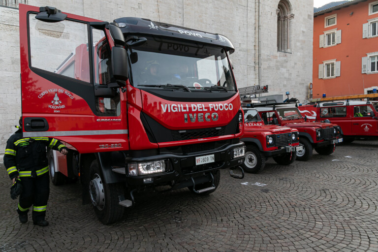rome fire in front of roma tre university in san paolo
