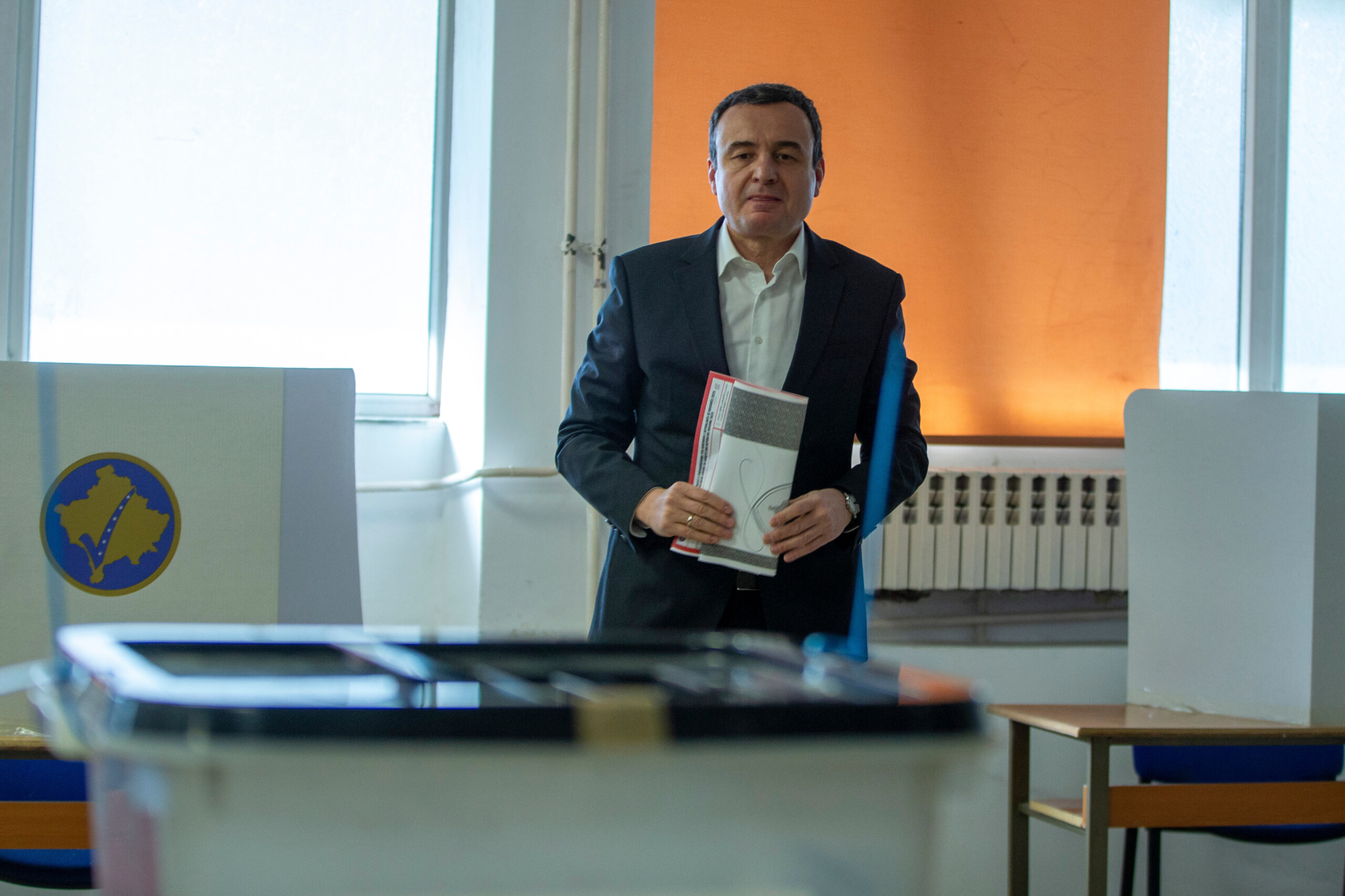 kosovo prime minister kurti wins early elections new government soon scaled