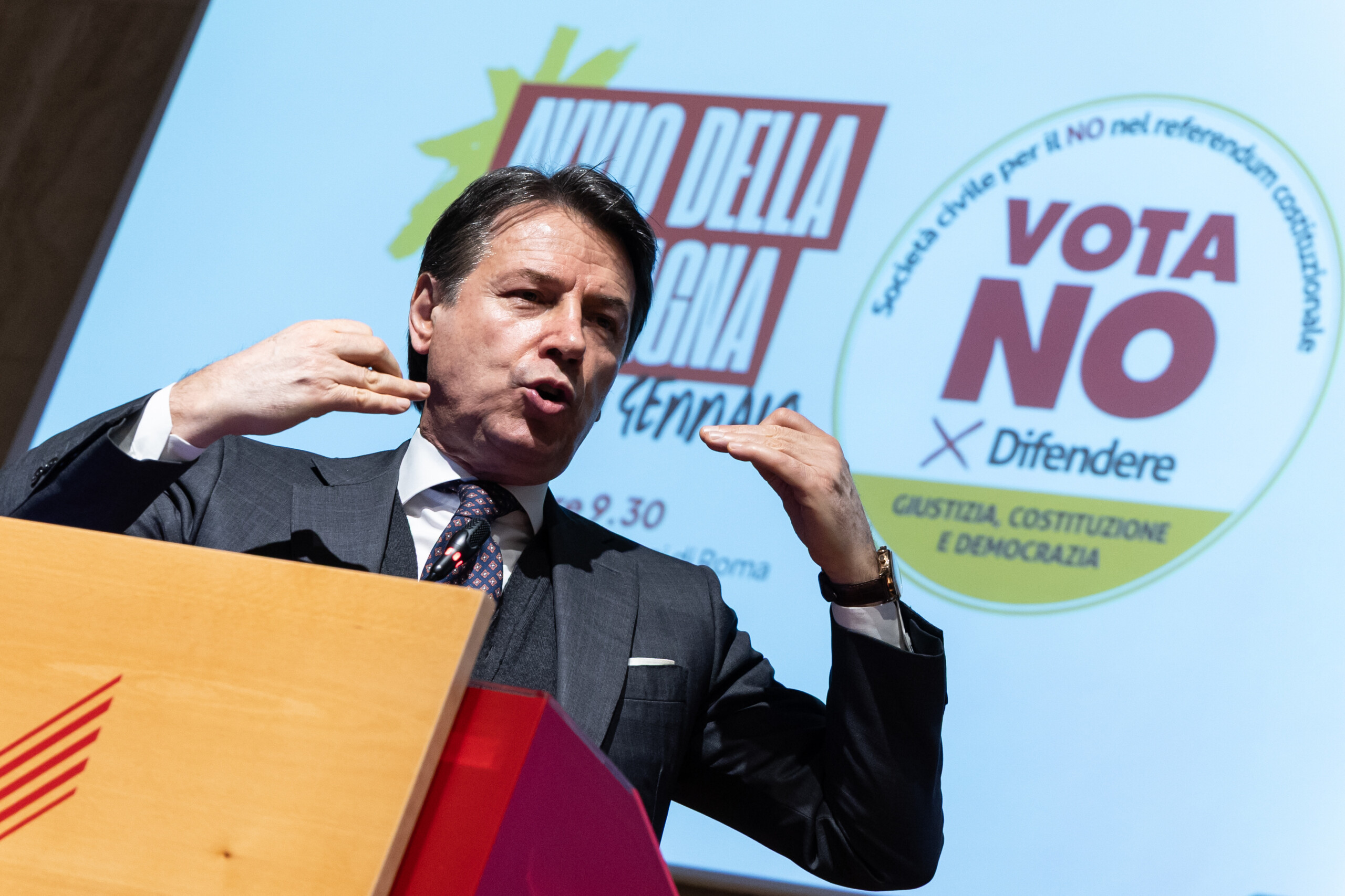 referendum conte meloni wants a return to an untouchable political caste scaled