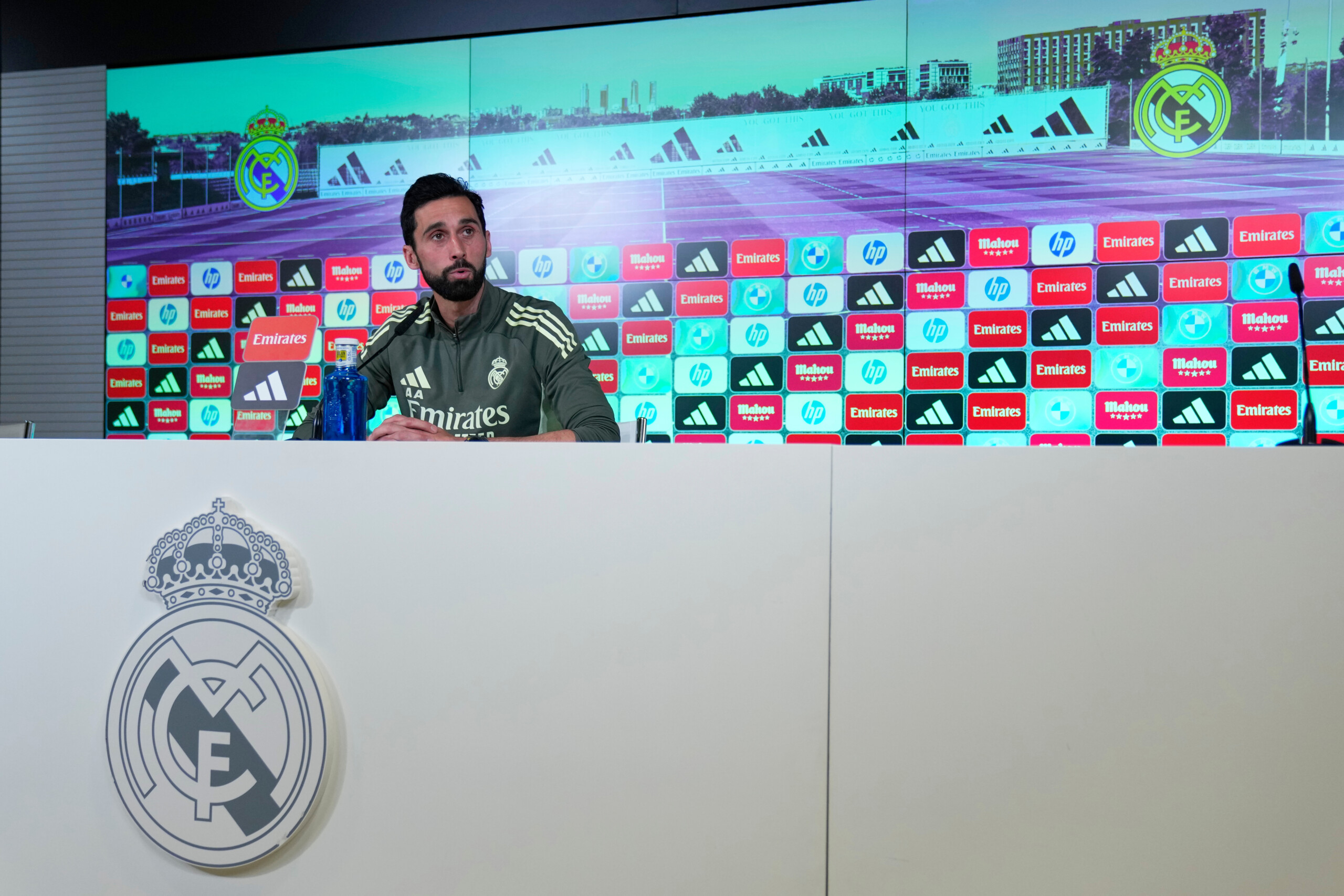 Real Madrid, Arbeloa: “If I tried to be Mourinho I would fail spectacularly” 1 real madrid arbeloa if i tried to be mourinho i would fail spectacularly scaled