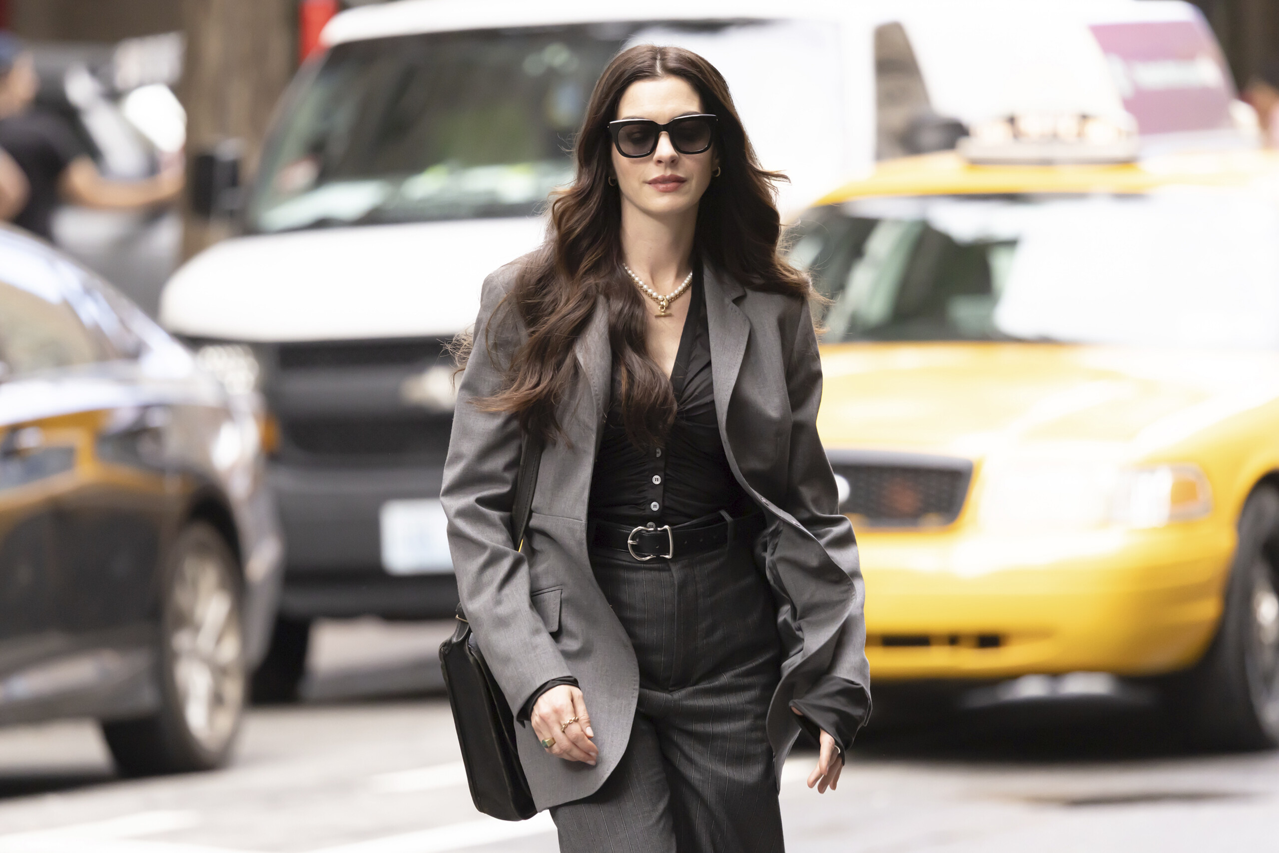 Valentino's death, Anne Hathaway attends the designer's funeral 1 valentinos death anne hathaway attends the designers funeral scaled