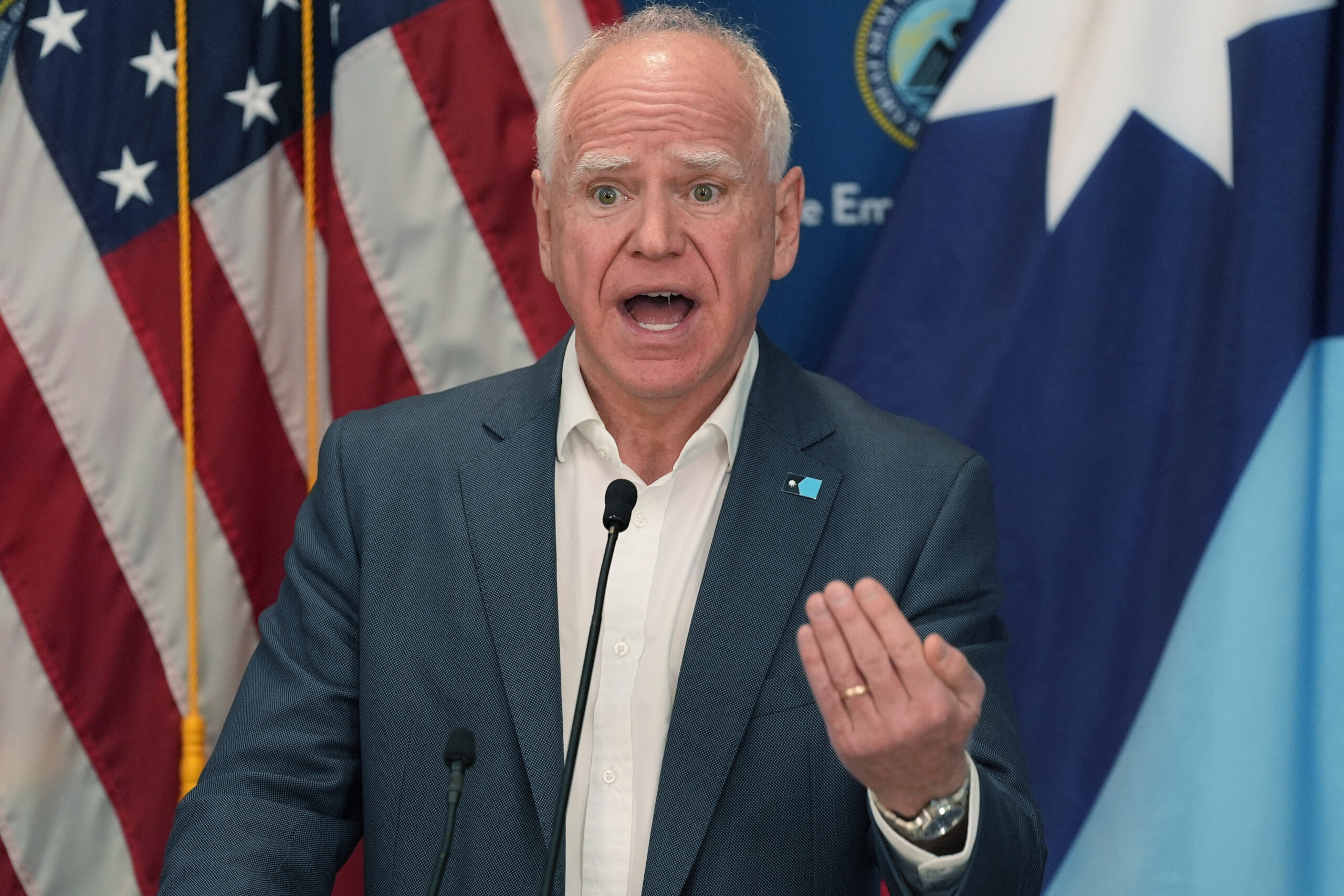 usa walz productive phone call with trump he will consider reducing the number of federal agents scaled