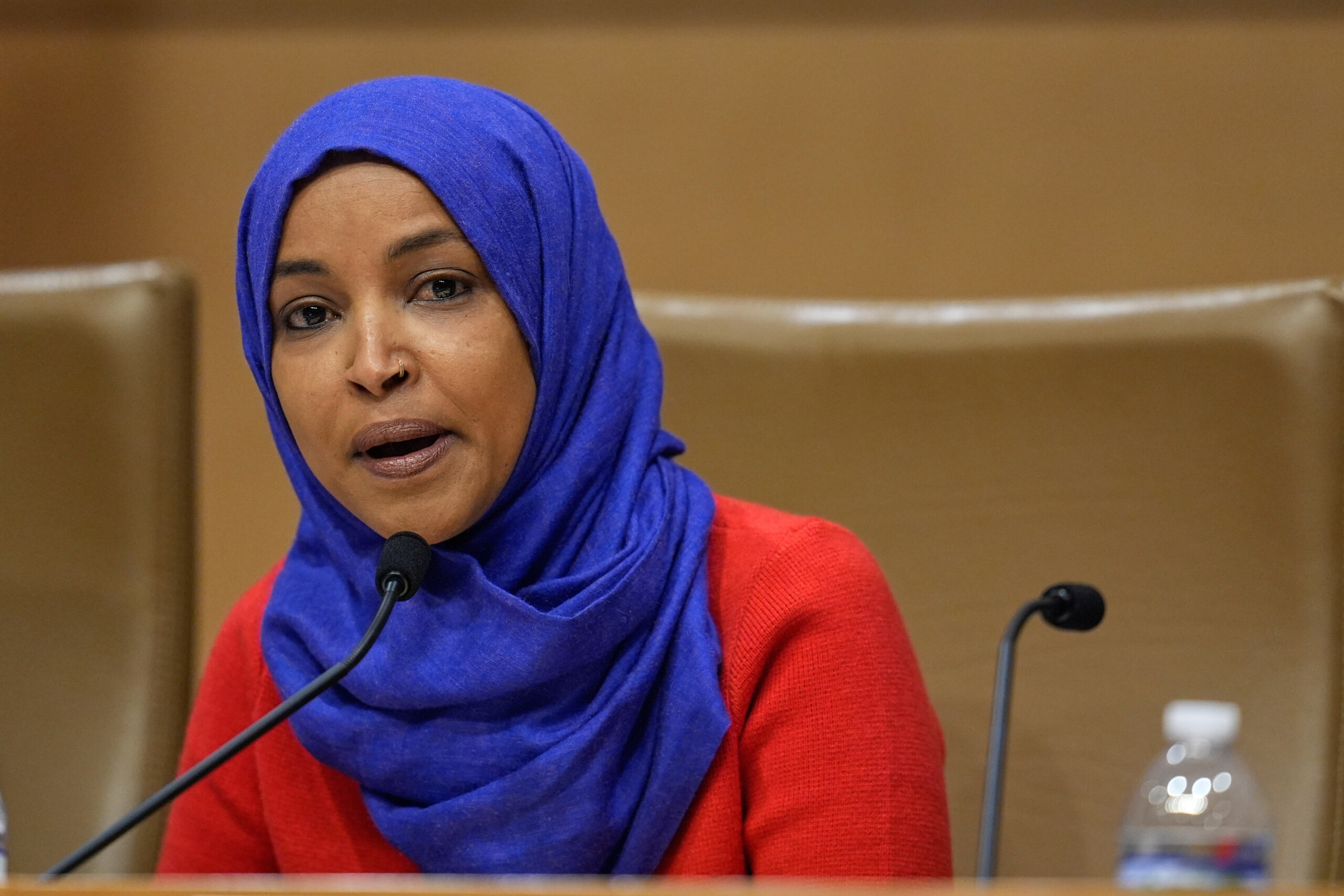 us trump ilhan omar is an impostor knowing her she organised the attack scaled