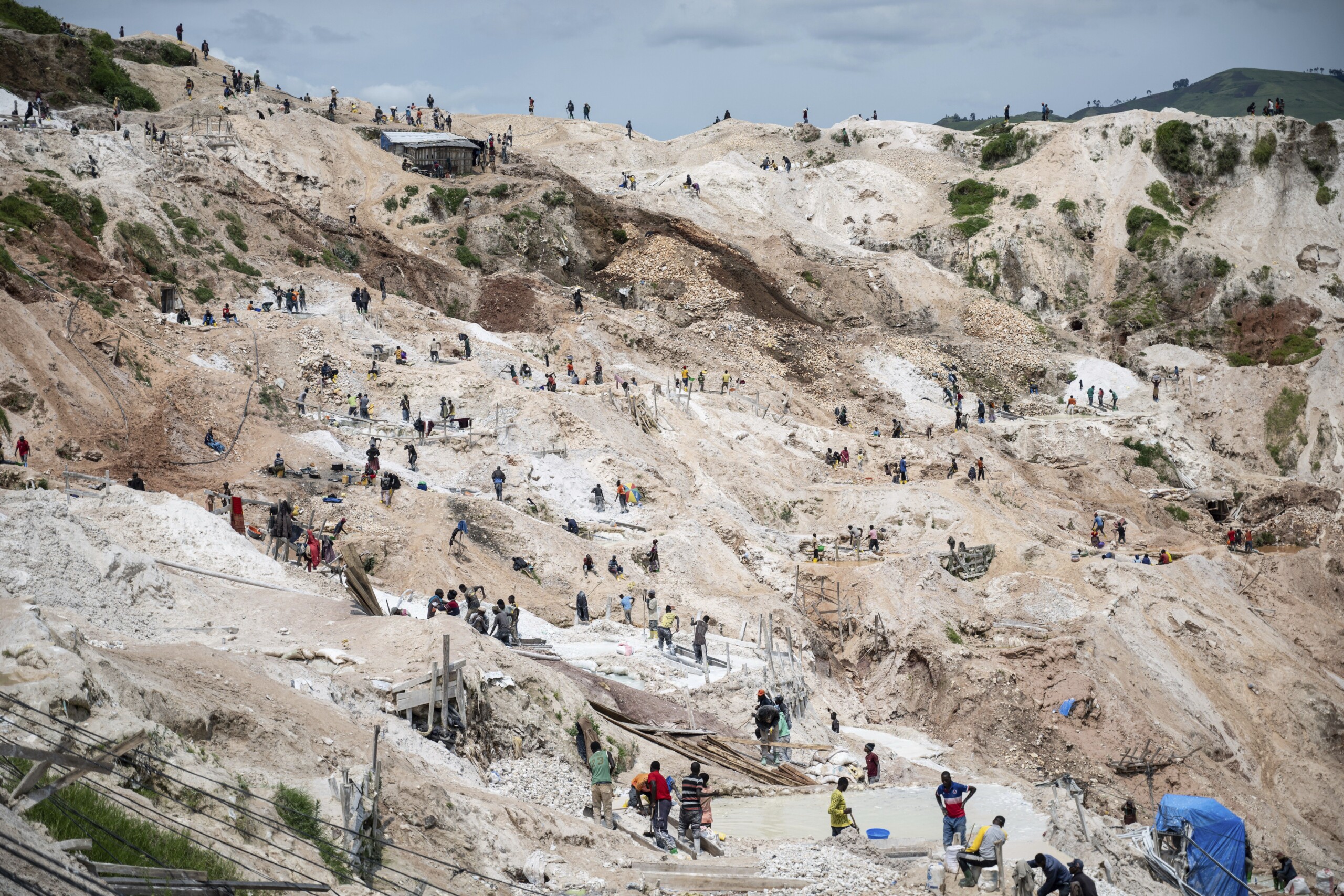 congo 200 dead in coltan mine collapse in the east scaled