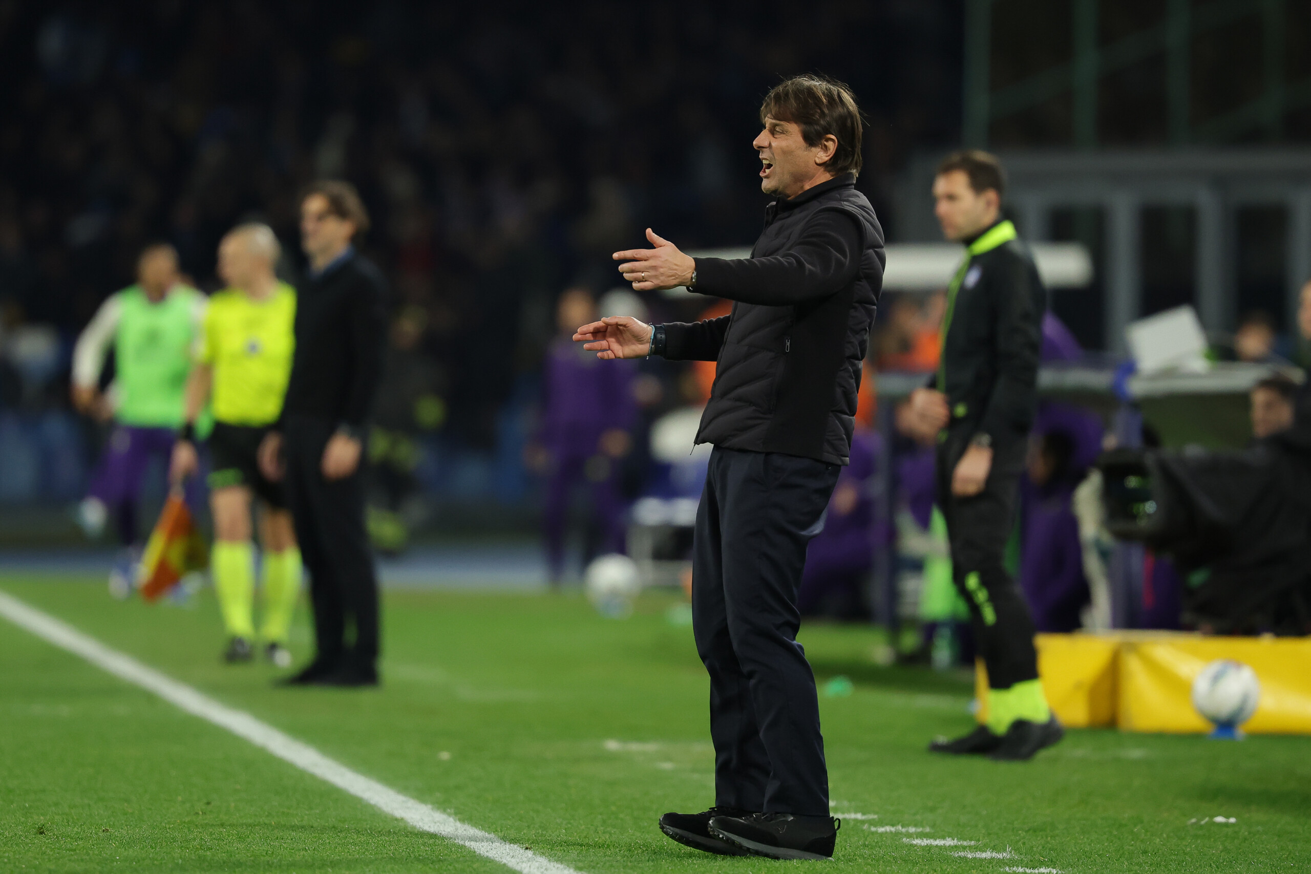 football conte wins the panchina doro happy to have won it with napoli scaled