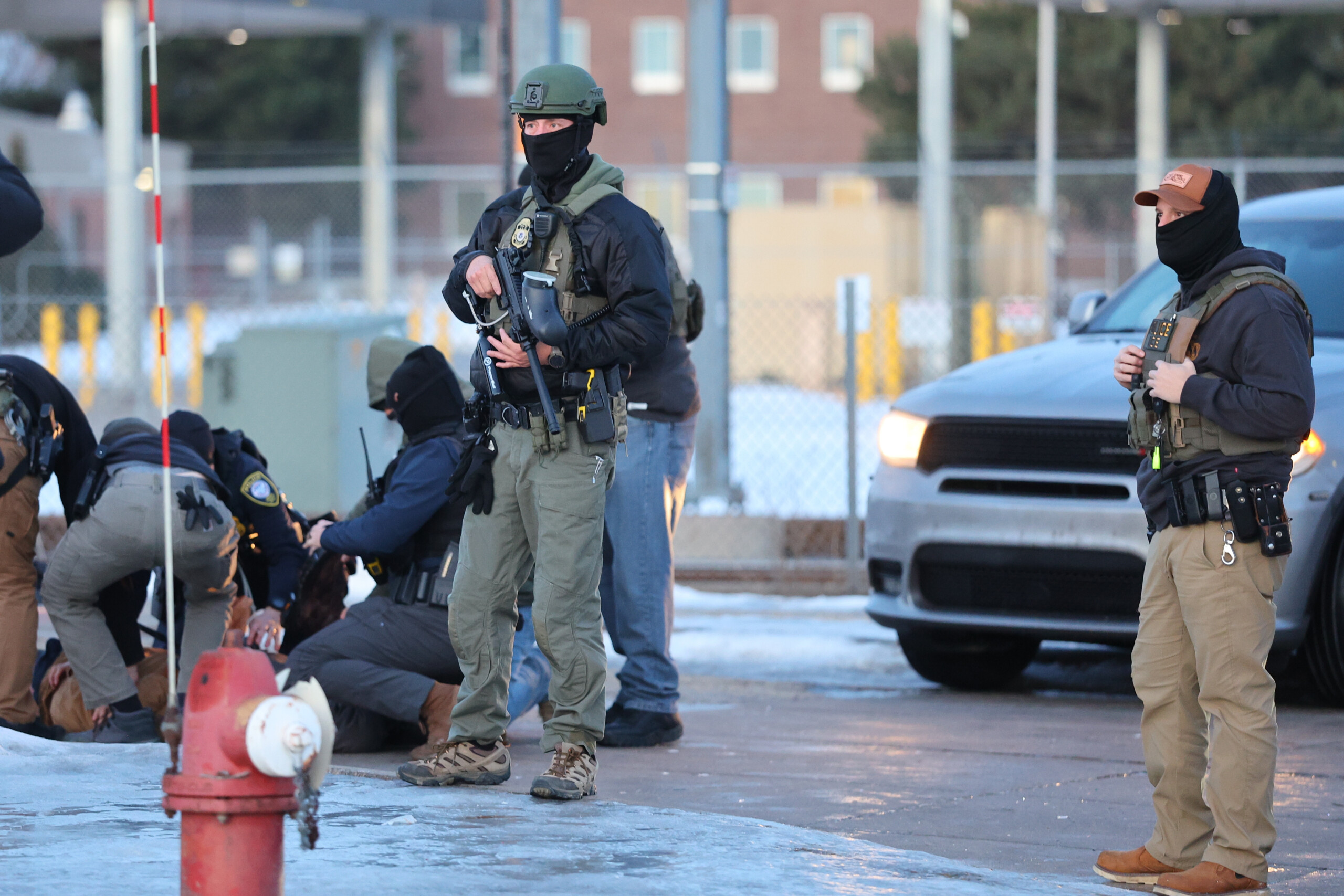 us judge blocks ban on face coverings for federal agents in california scaled