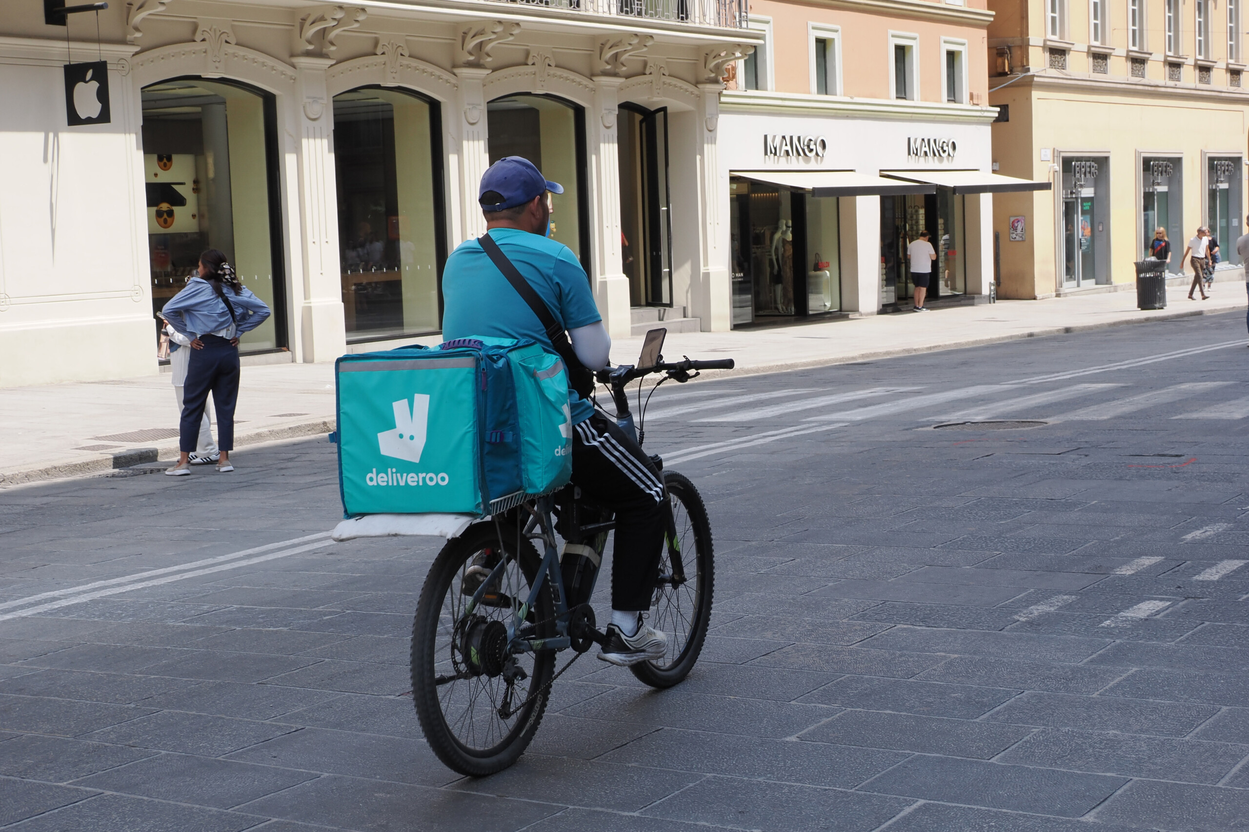 Illegal labor, Fit-Cisl: “All food delivery companies should apply the Logistics National Collective Labor Agreement” 1 illegal labor fit cisl all food delivery companies should apply the logistics national collective labor agreement scaled