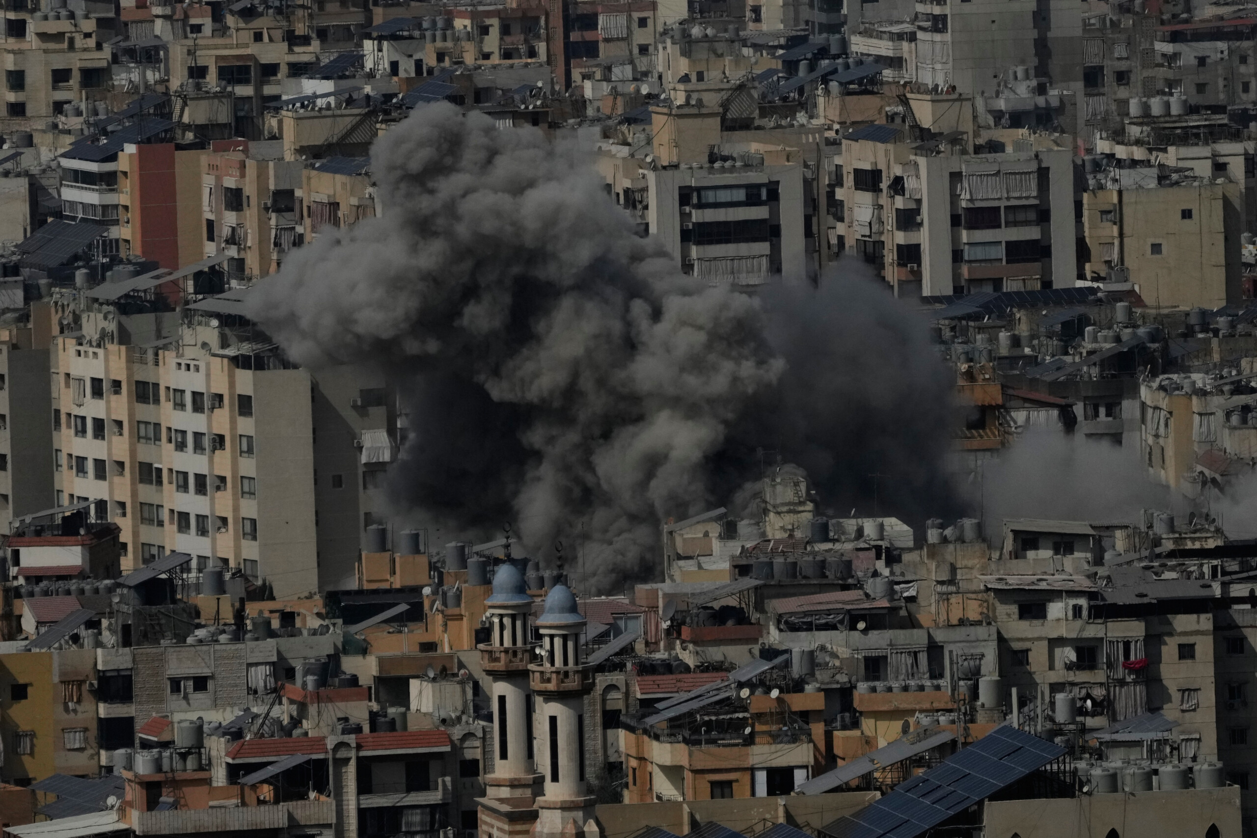 lebanon israel strikes hotel in beirut at least 4 dead and 10 wounded scaled