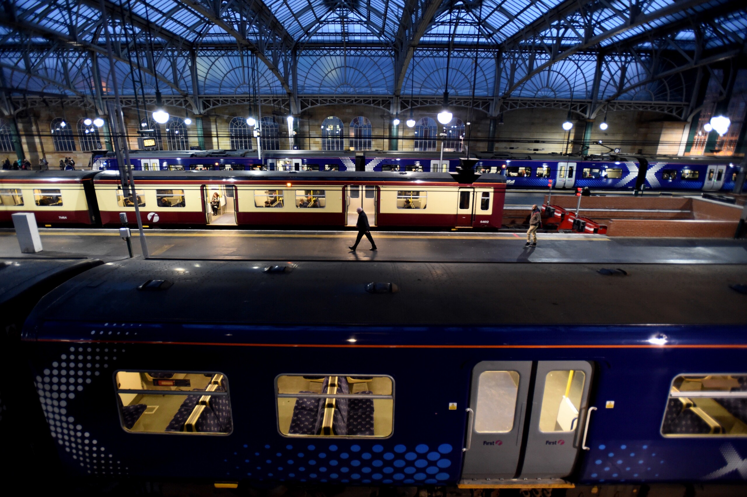 scotland fire at glasgow station rail services suspended scaled