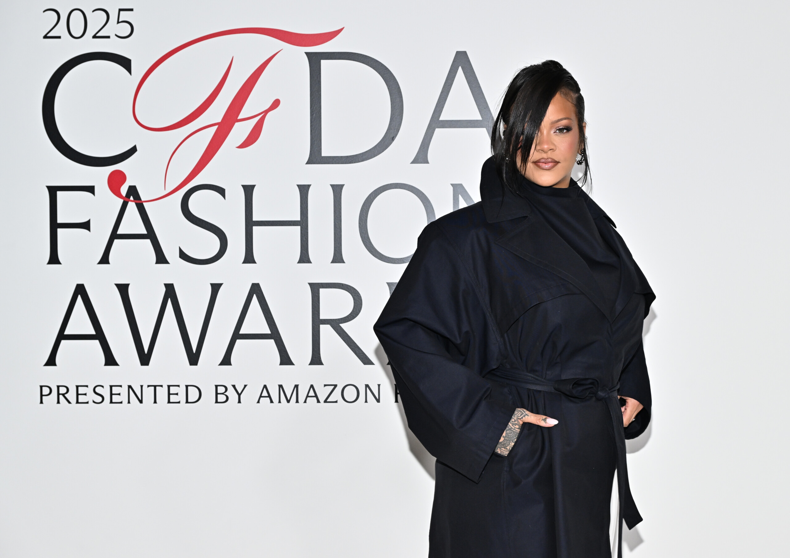 shots fired at rihannas home in los angeles woman arrested scaled