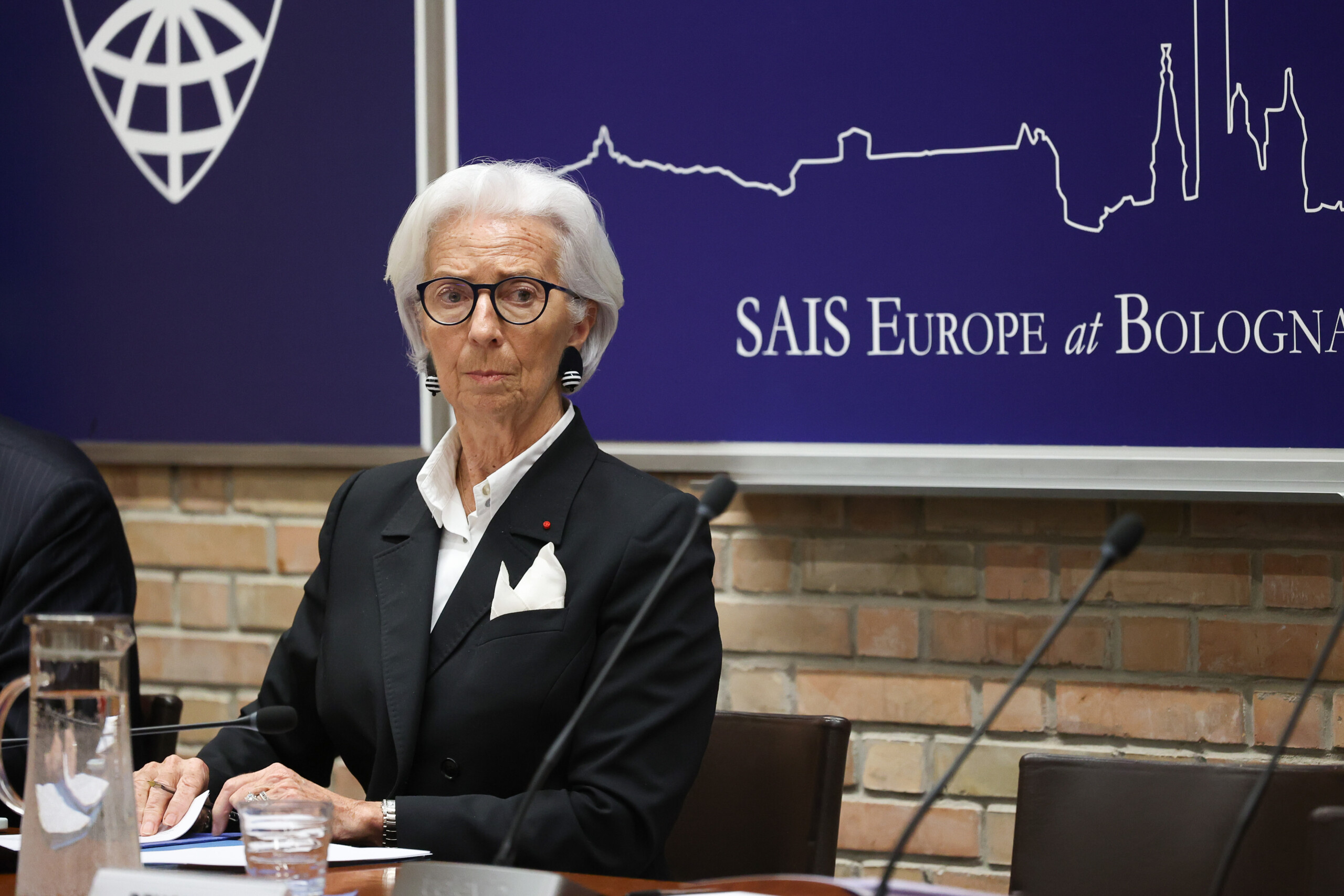 ecb lagarde we will take the necessary measures to keep inflation under control scaled