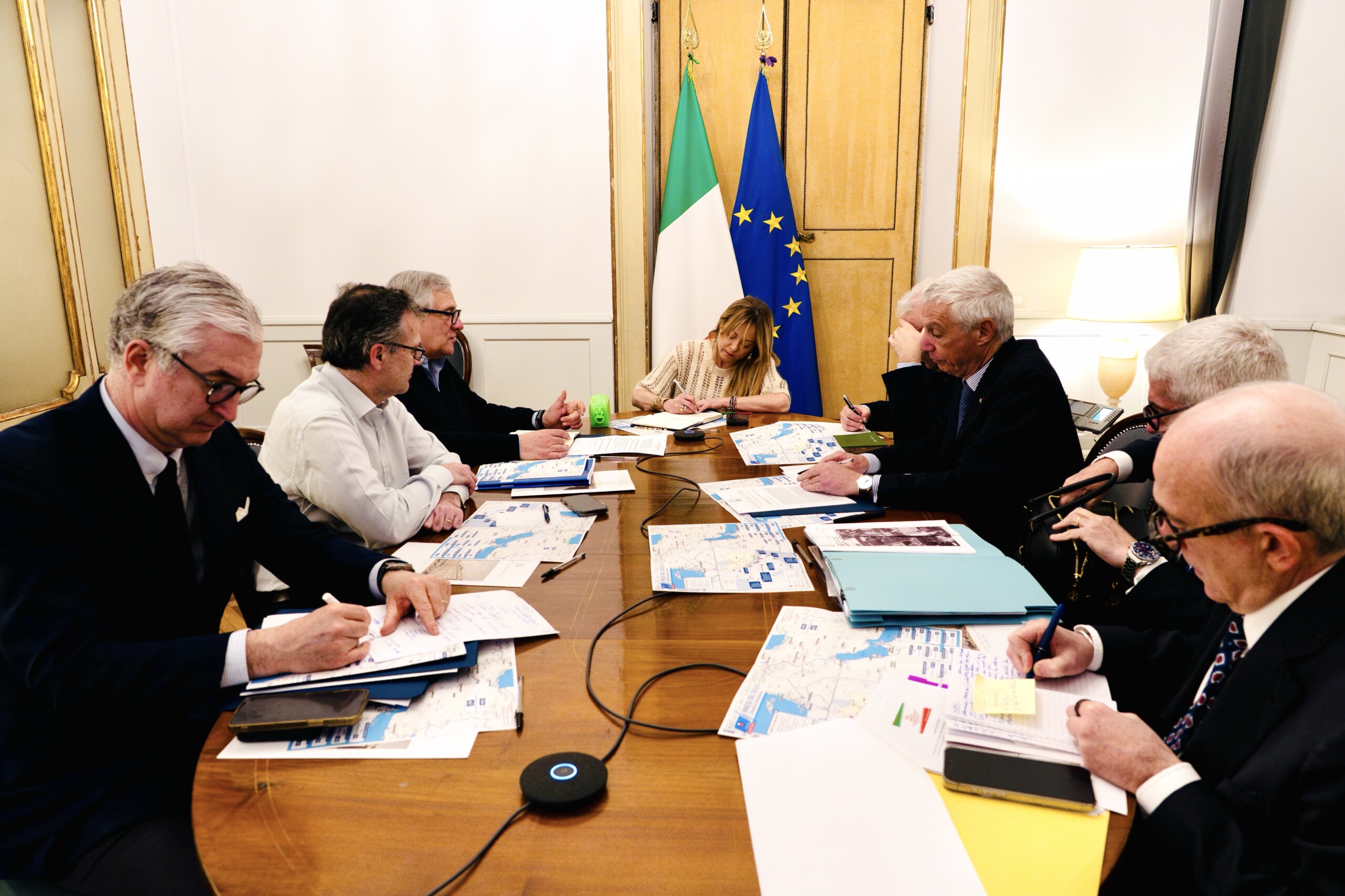 iran sources at palazzo chigi no negotiations with tehran regarding the passage of italian ships through the strait of hormuz scaled