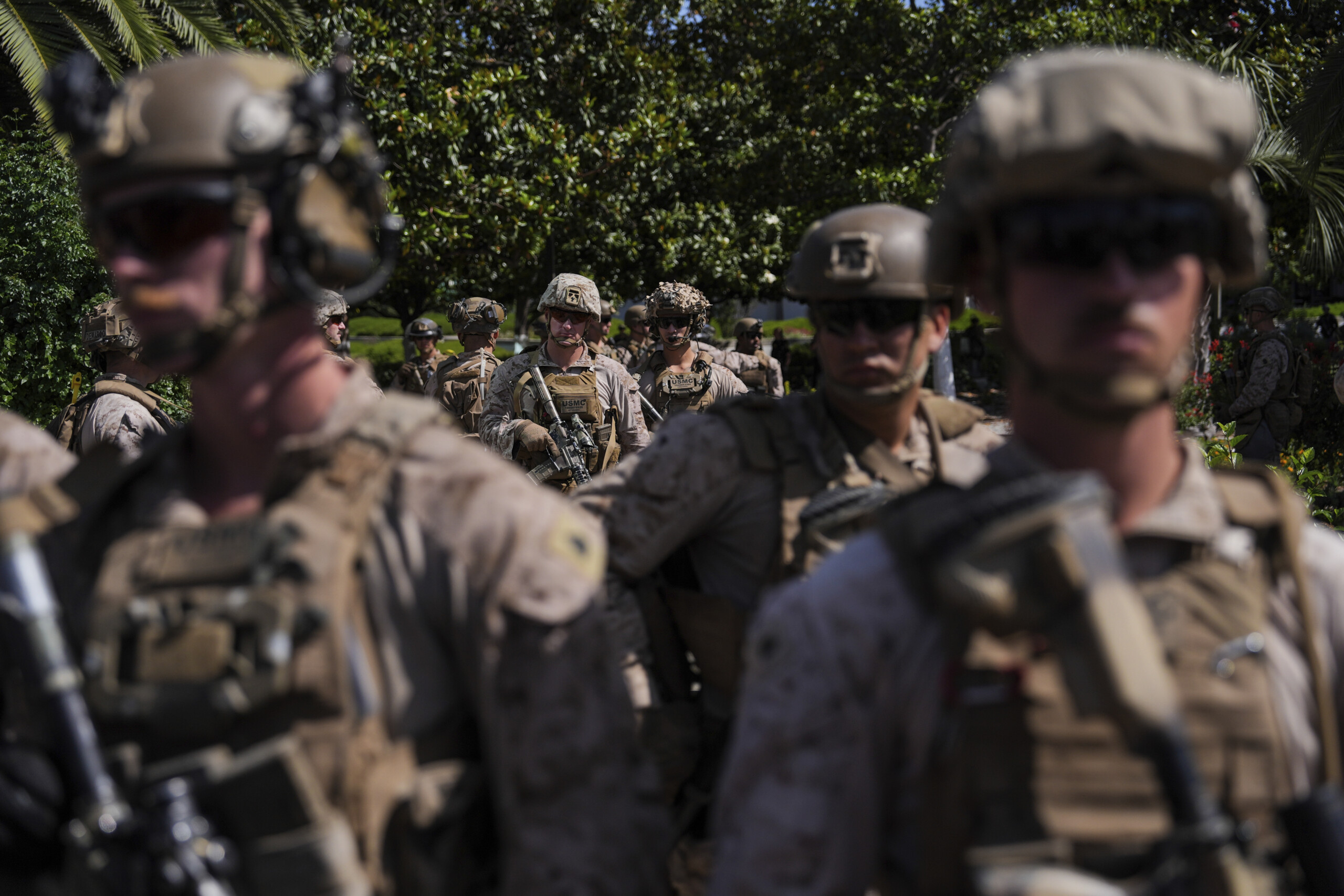 iran wsj pentagon deploys 5000 marines and additional ships to the middle east scaled