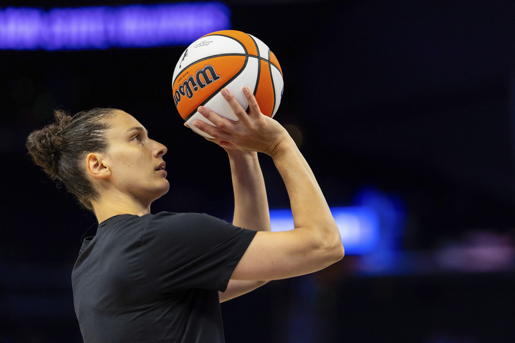 basketball italys womens team beat spain to qualify for the world cup