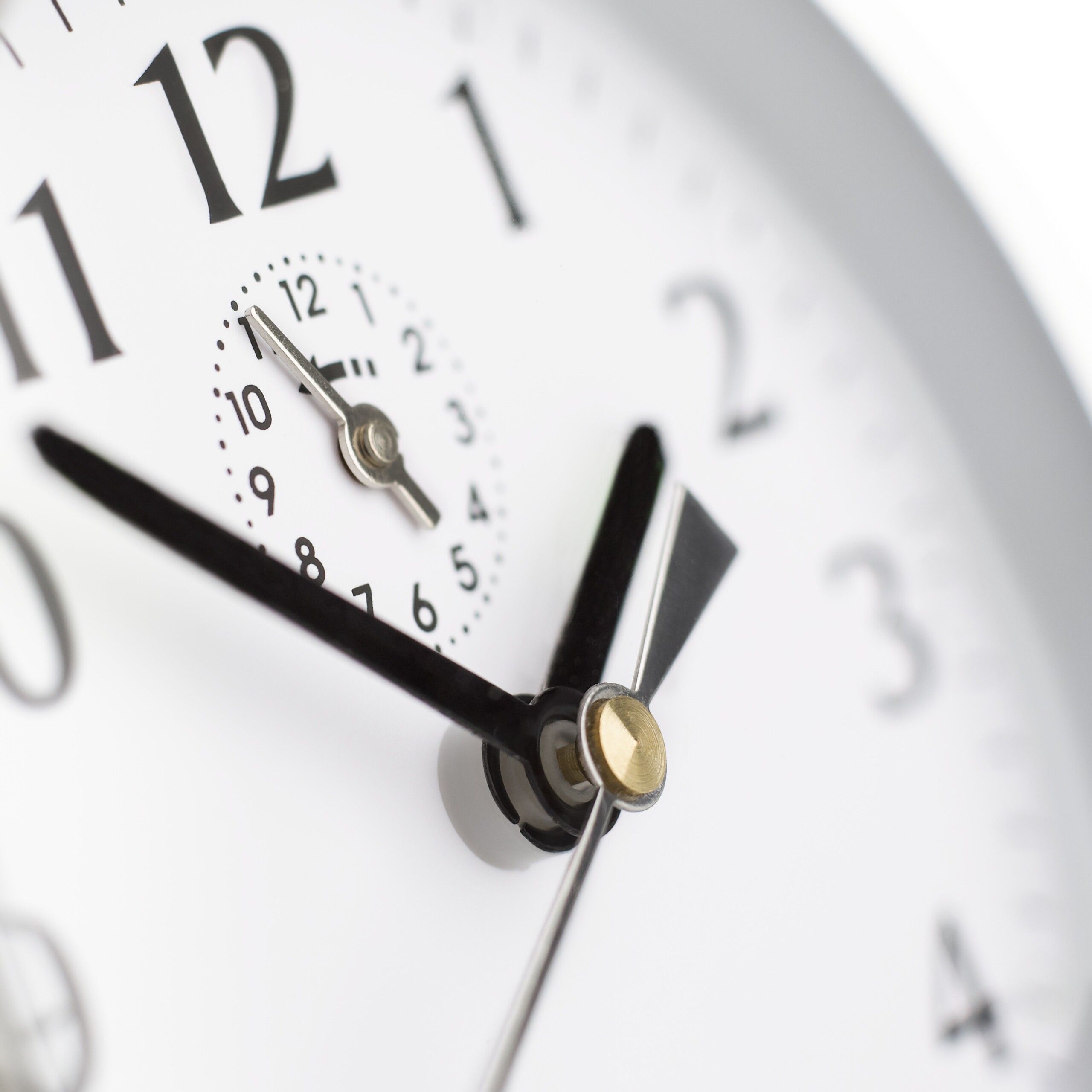 daylight saving time terna around e80 million in savings for the national electricity system scaled