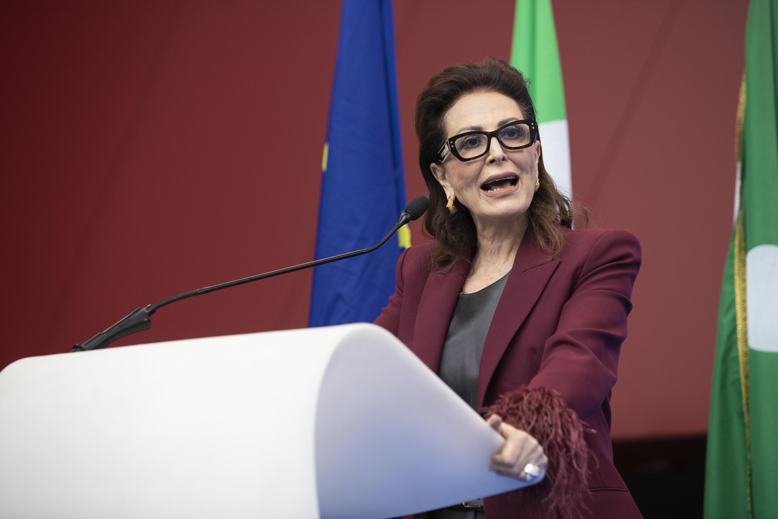 Government: Santanchè writes to Prime Minister Meloni and hands in her resignation 1 government santanche writes to prime minister meloni and hands in her resignation scaled