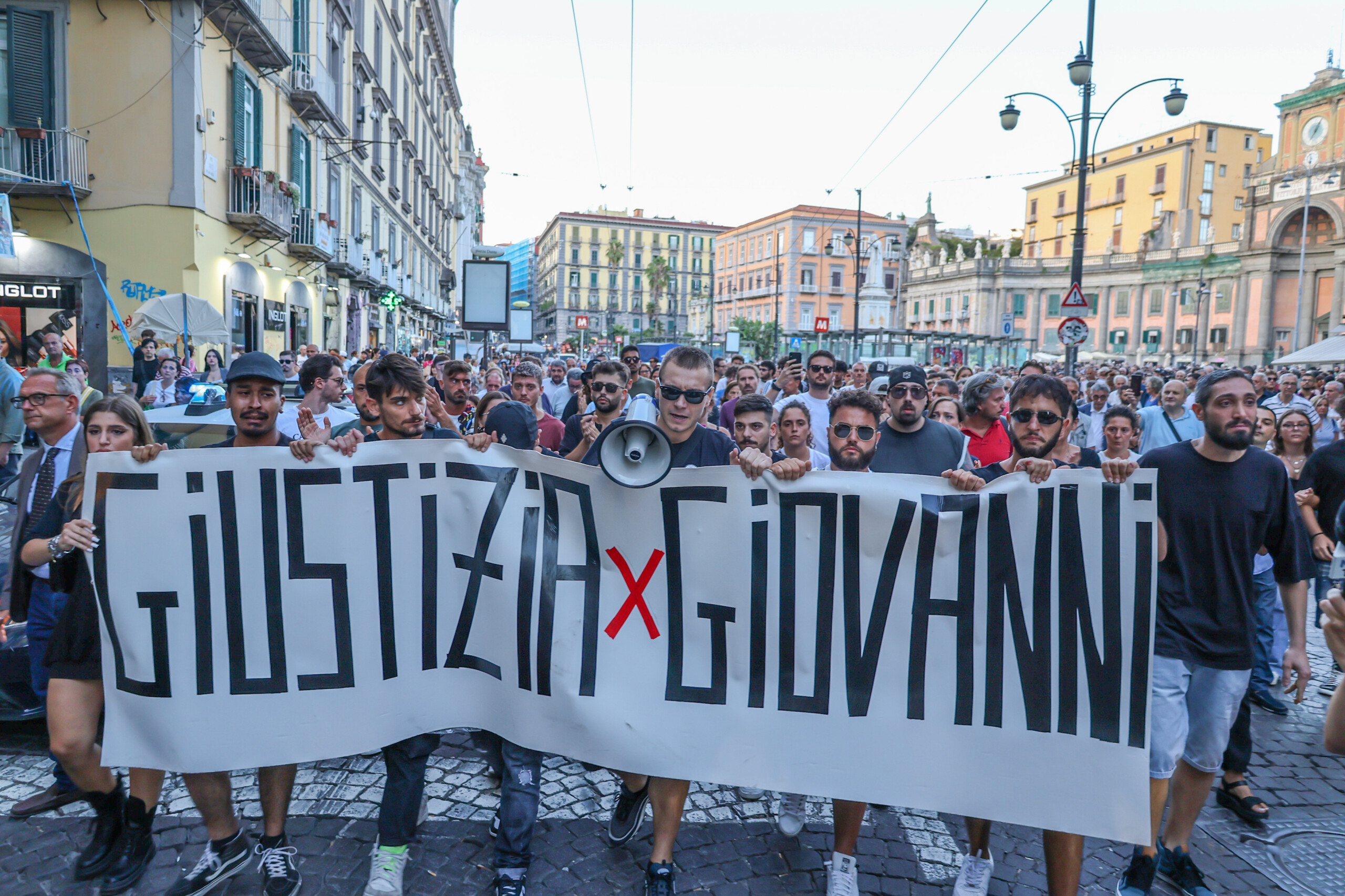 naples gunshots fired in rione sanita among those arrested is the brother of giogio cutolos killer scaled