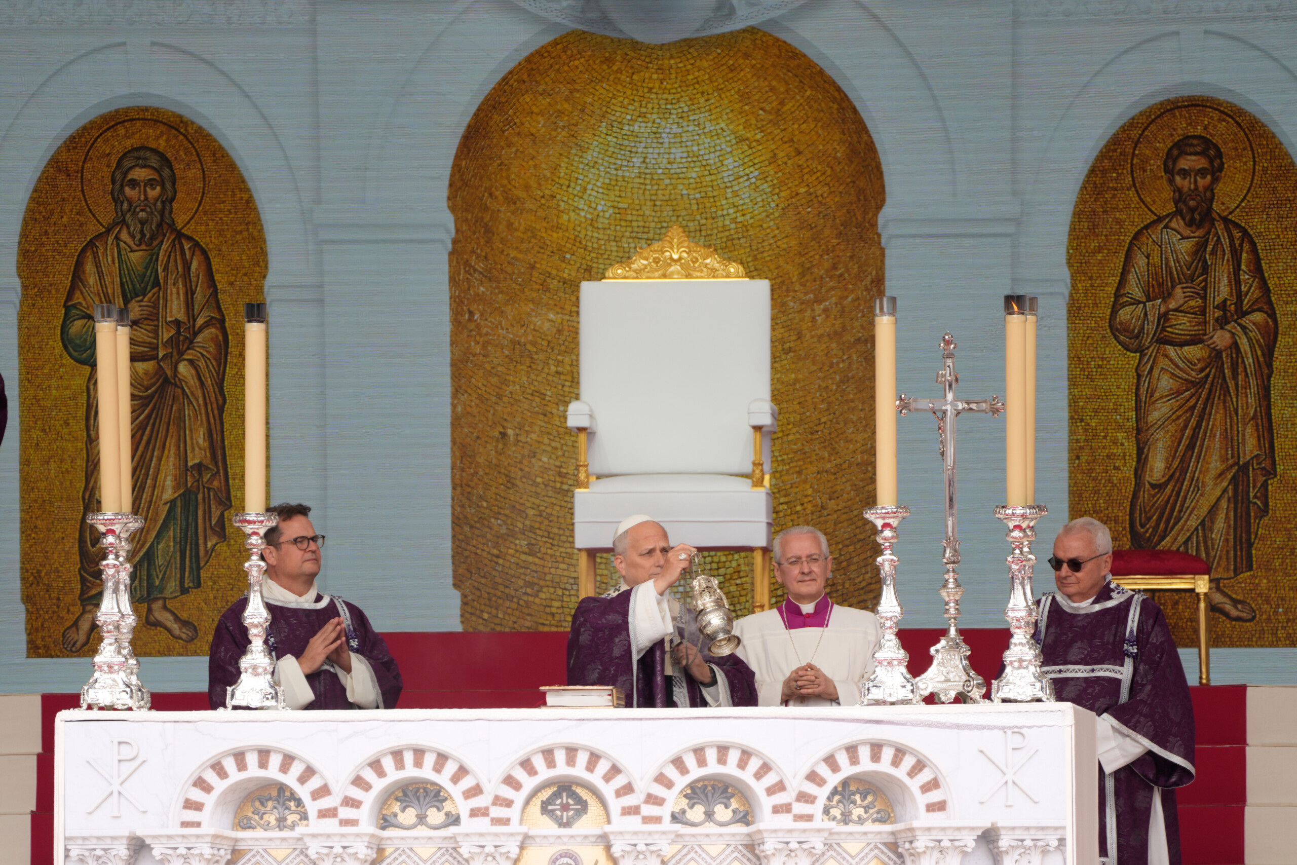 woman falls into a well in parco della pace fire brigade called to the scene scaled