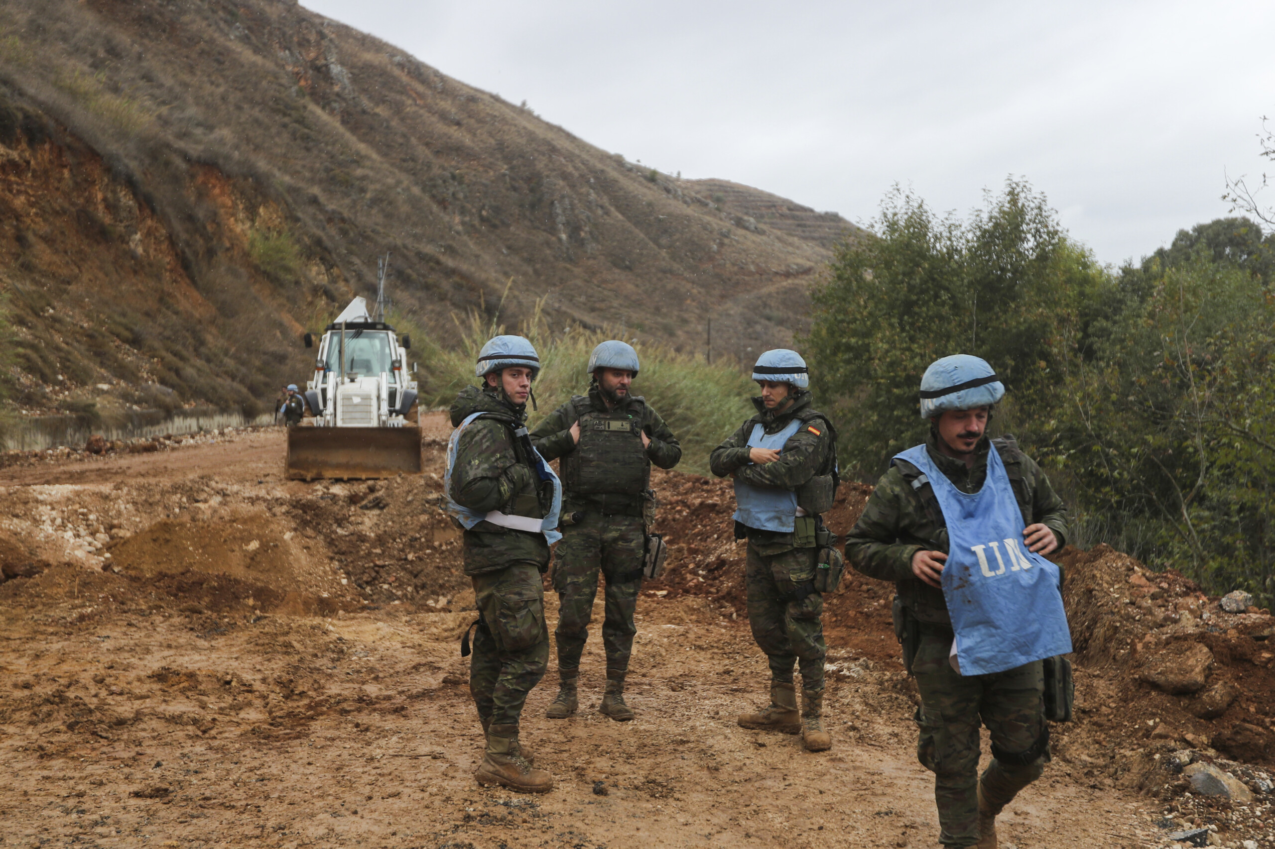 explosion in southern lebanon leaves three peacekeepers injured scaled