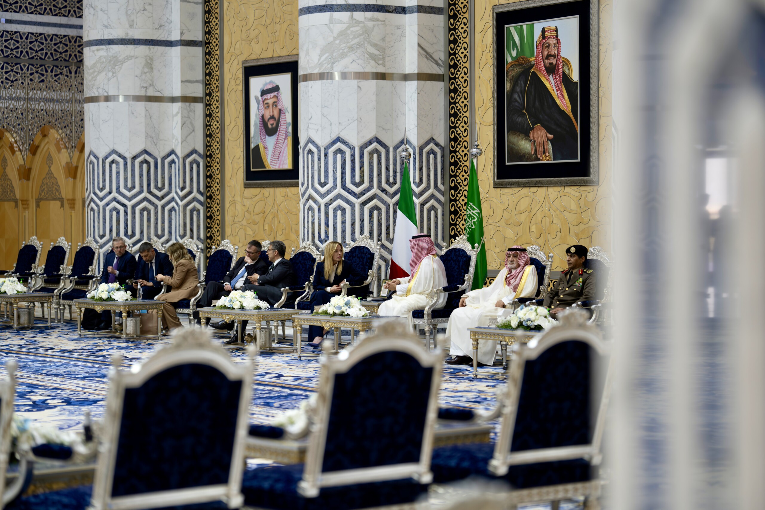 iran meloni meets bin salman focus on energy and freedom of navigation in the strait of hormuz scaled