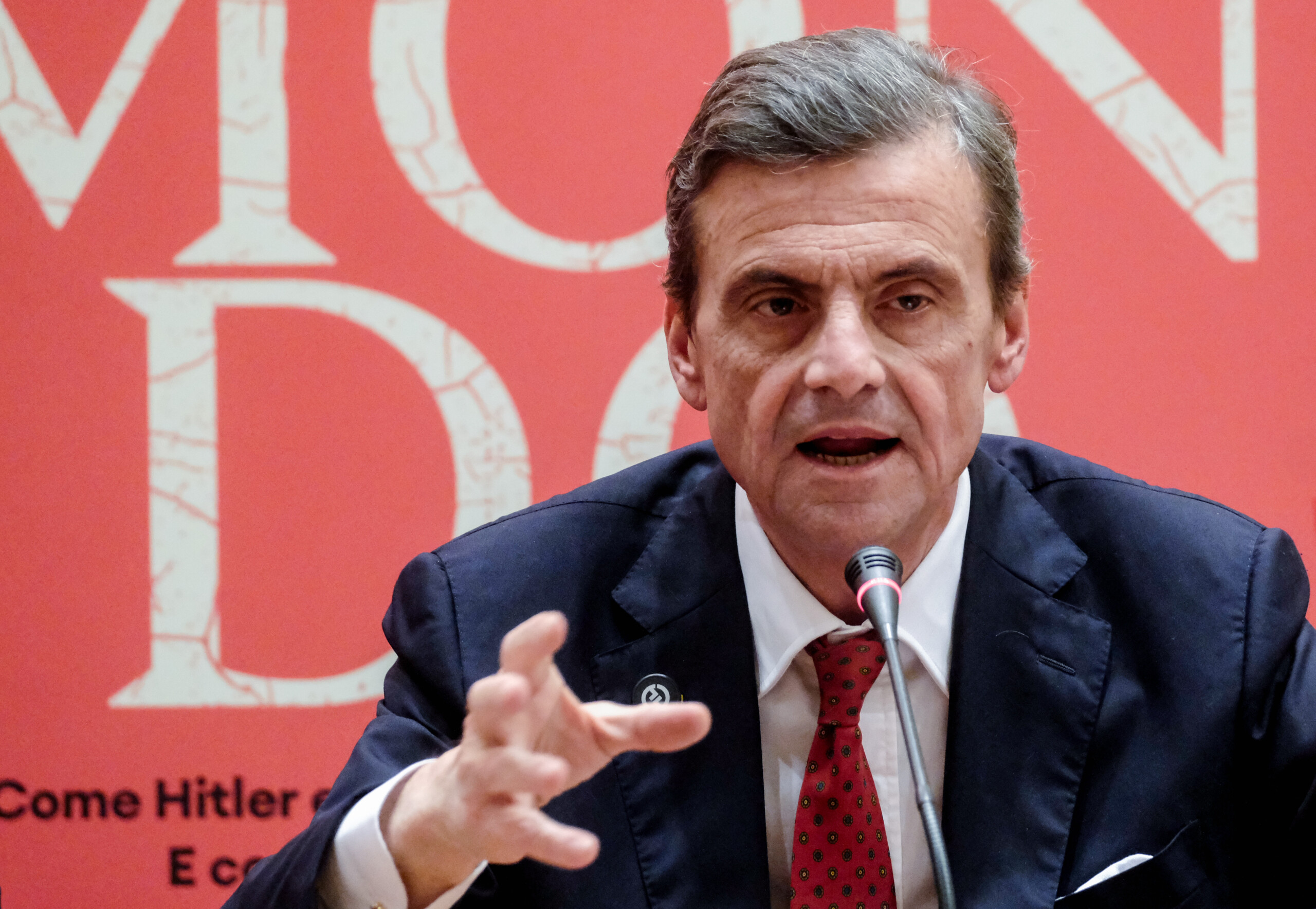 Calenda: ‘The centre-left isn't ready to govern; the world is falling apart and they're just bickering’ 1 calenda the centre left isnt ready to govern the world is falling apart and theyre just bickering scaled