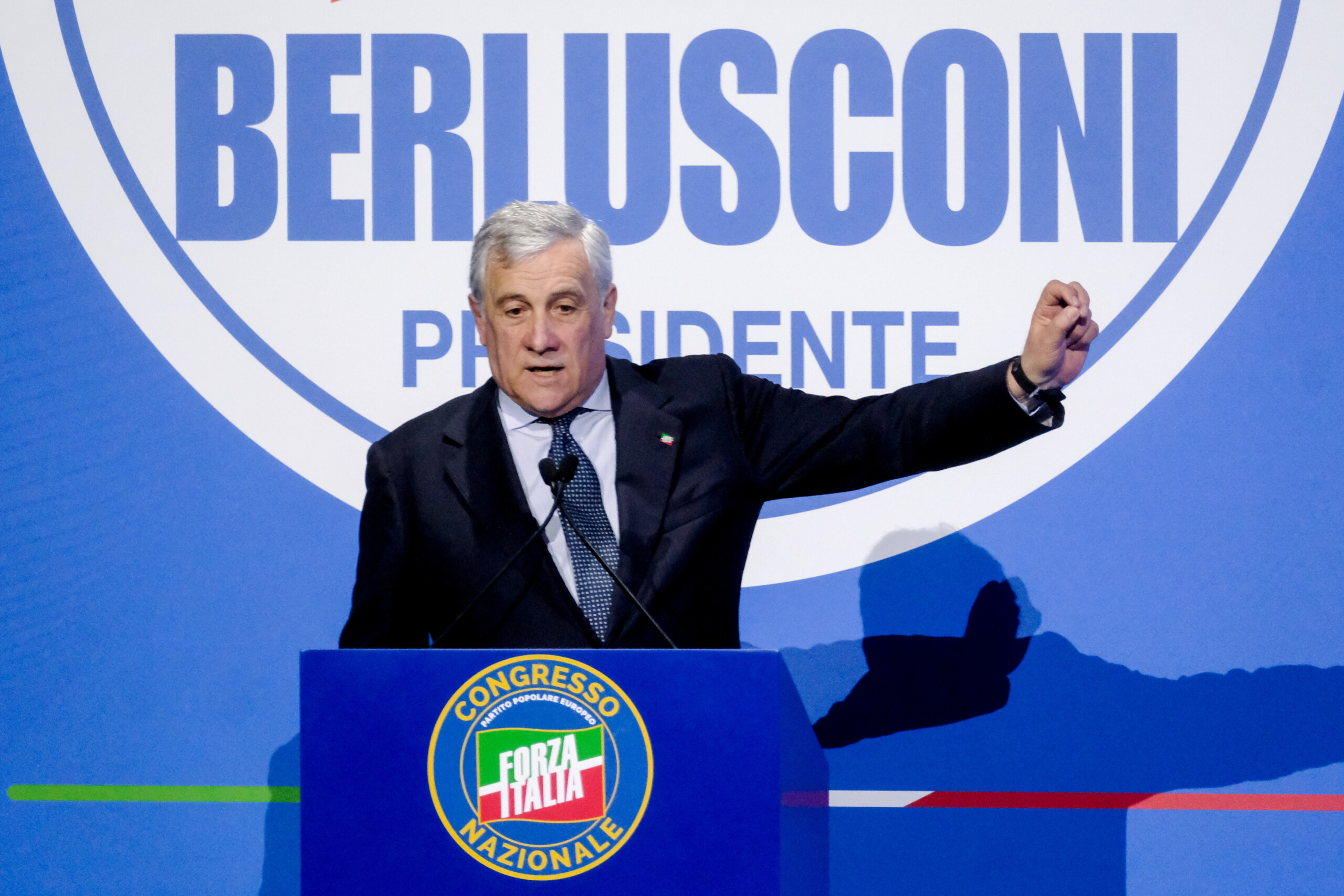 FI: the meeting between Tajani and the Berlusconis has ended after more than four hours 1 fi the meeting between tajani and the berlusconis has ended after more than four hours scaled