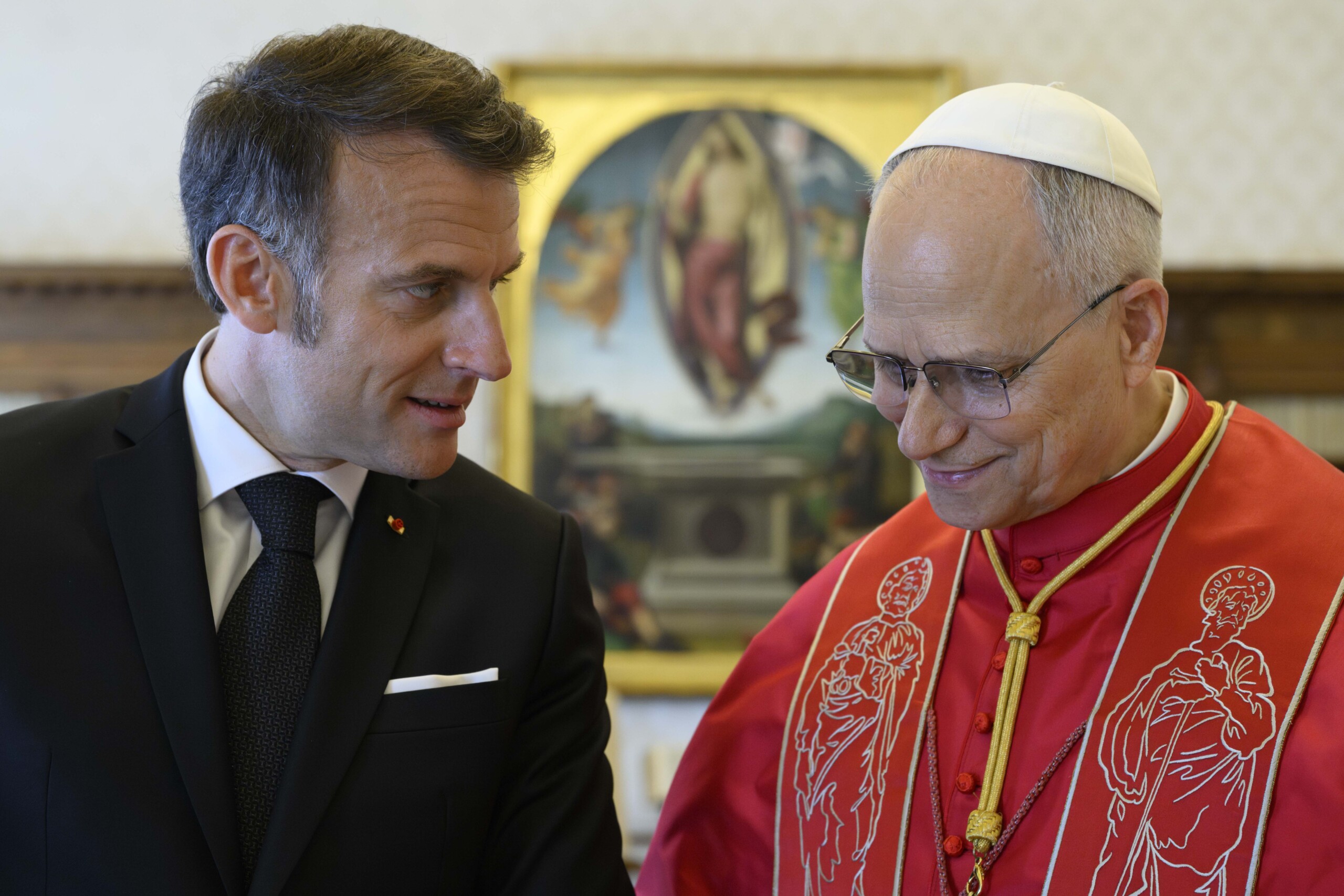 Vatican, Pope-Macron meeting: ‘Ending conflicts through negotiation’ 1 vatican pope macron meeting ending conflicts through negotiation scaled