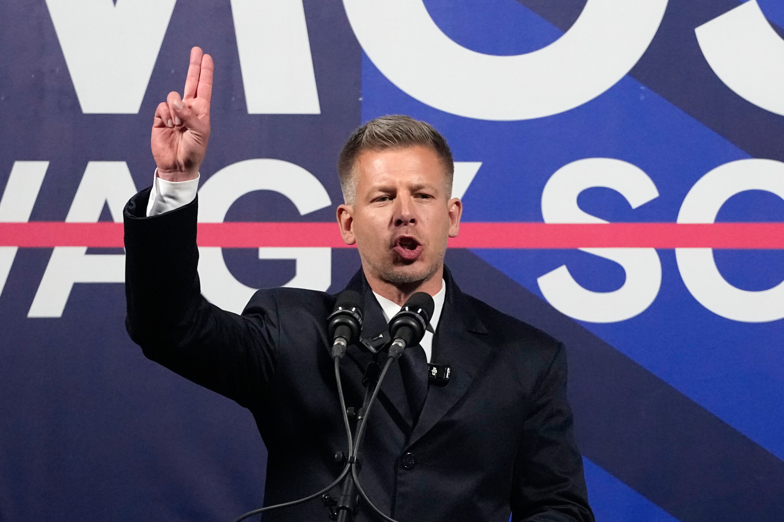 Hungary, Magyar: ‘Everyone should go out and vote; it’s a choice against propaganda and corruption’ 1 hungary magyar everyone should go out and vote its a choice against propaganda and corruption scaled