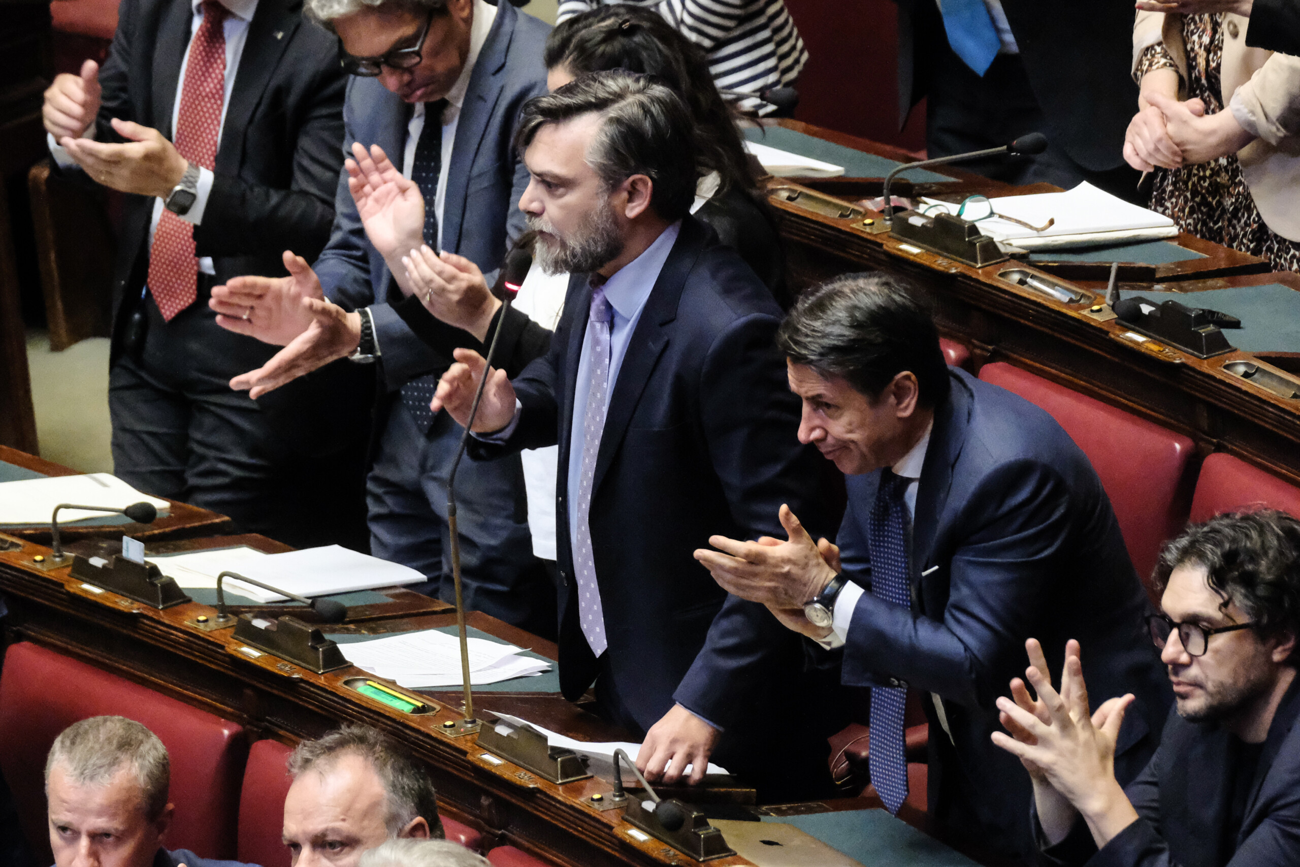 iran m5s solidarity with institutions but meloni is a foolish servant of master trump scaled