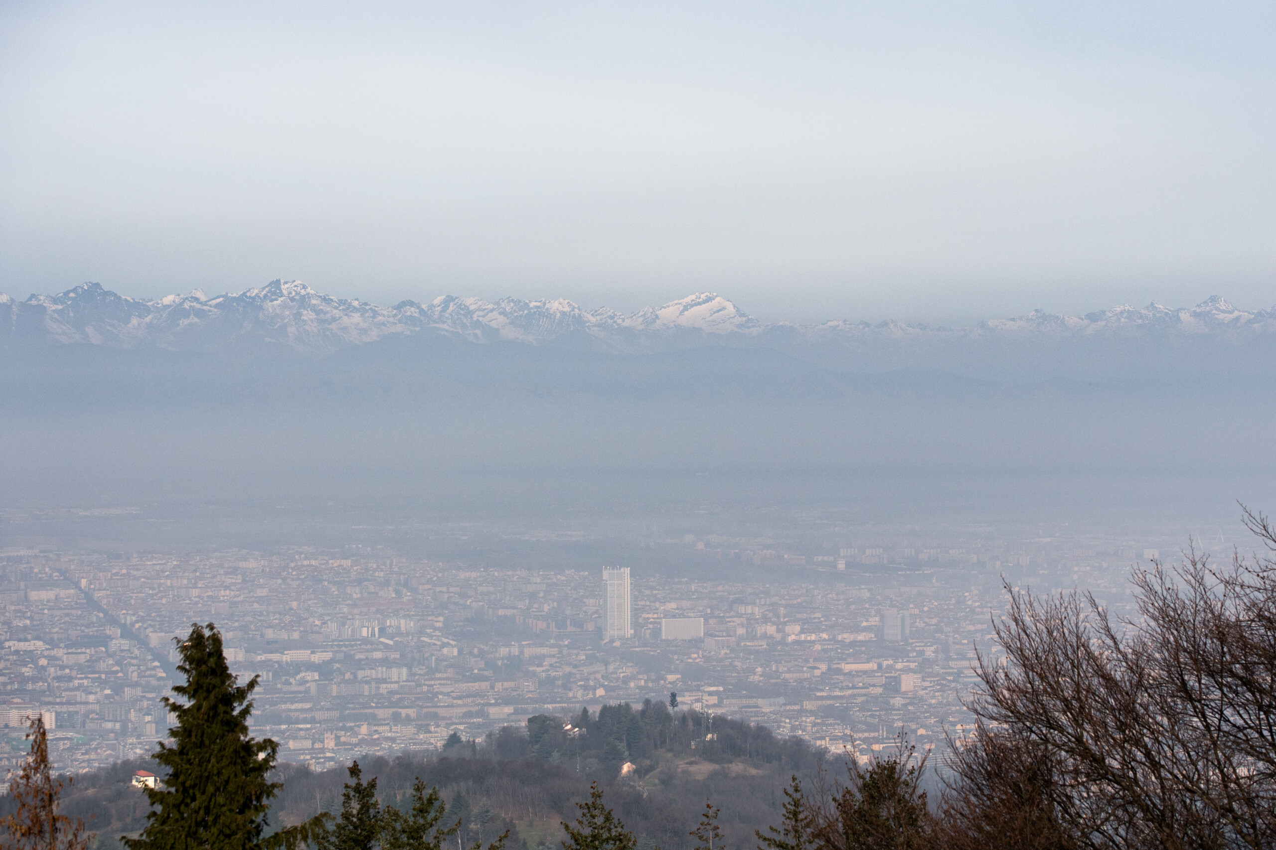 smog italy meets air quality standards but the po valley remains a cause for concern scaled