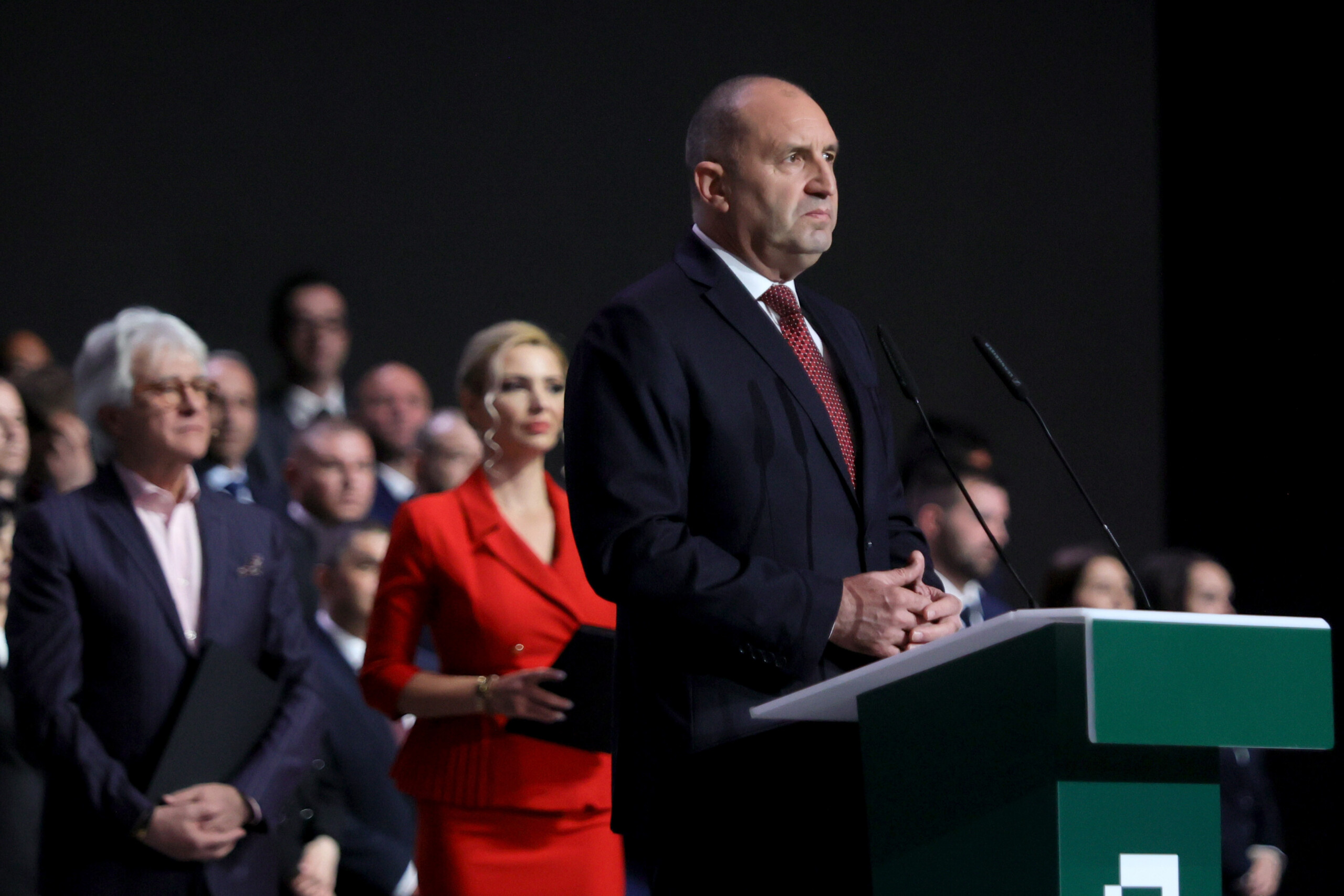 bulgaria exit polls radev set for victory with 39 scaled