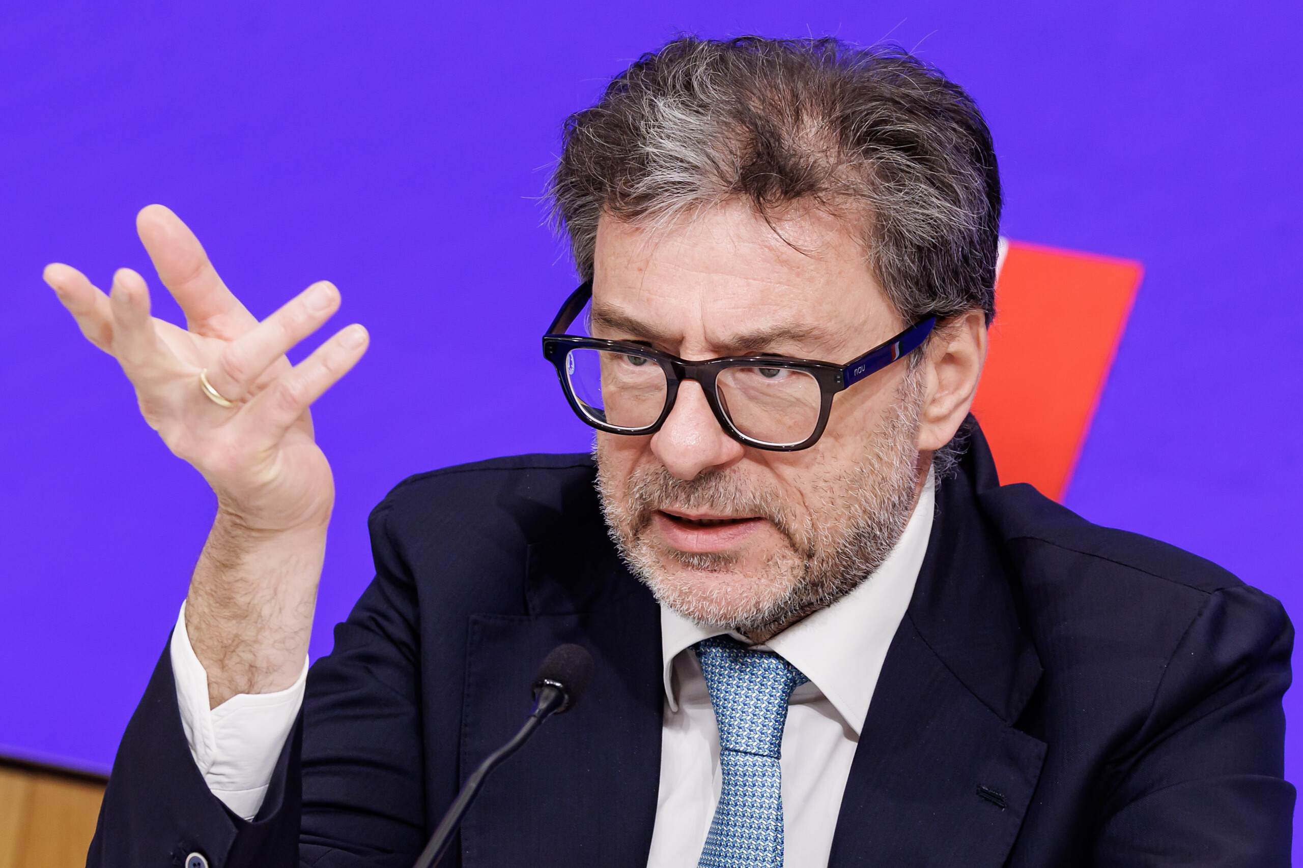 dfp giorgetti deficit to gdp ratio to fall below 3 threshold by the end of this year scaled
