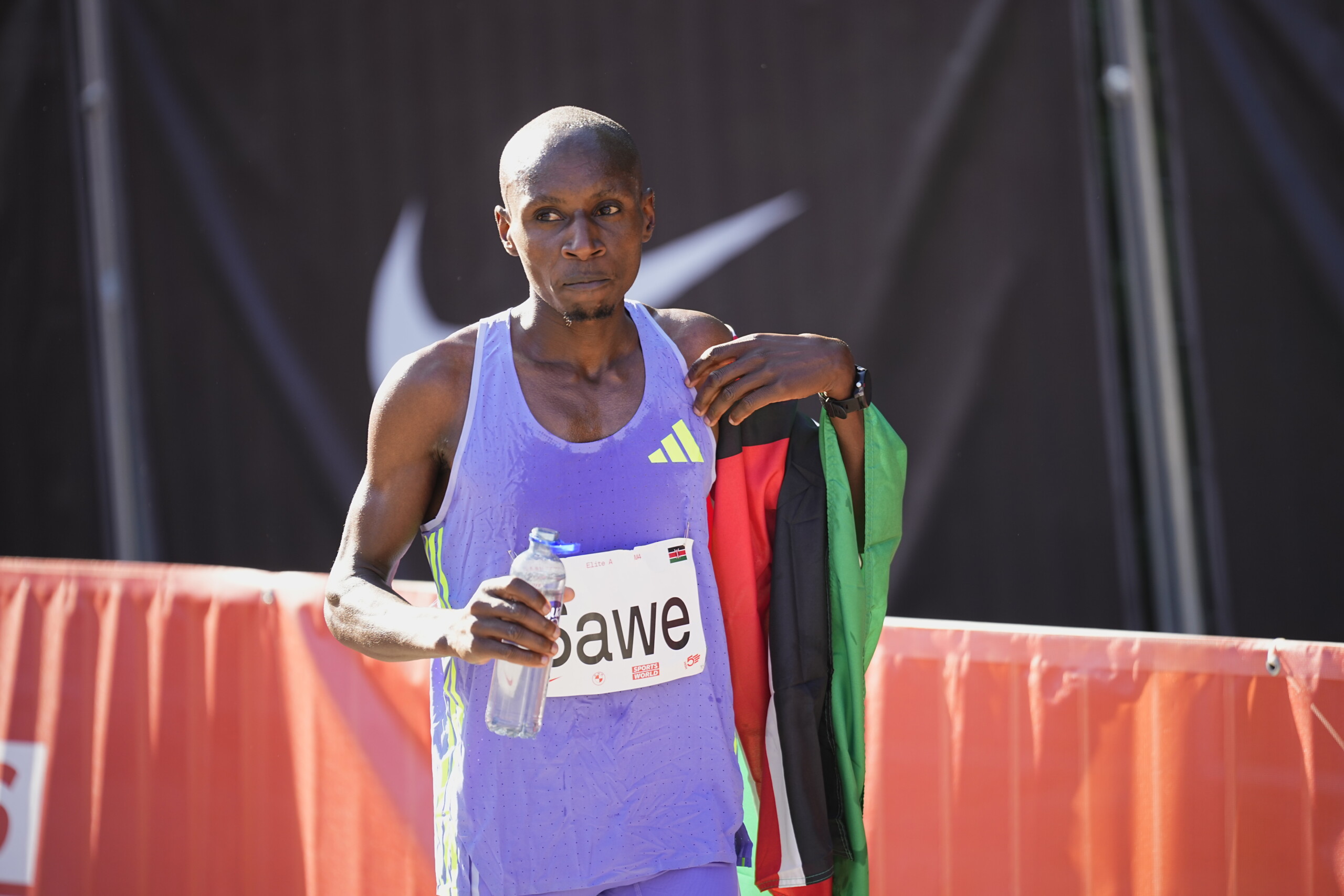 athletics world record in the marathon sawe breaks the two hour barrier in london scaled