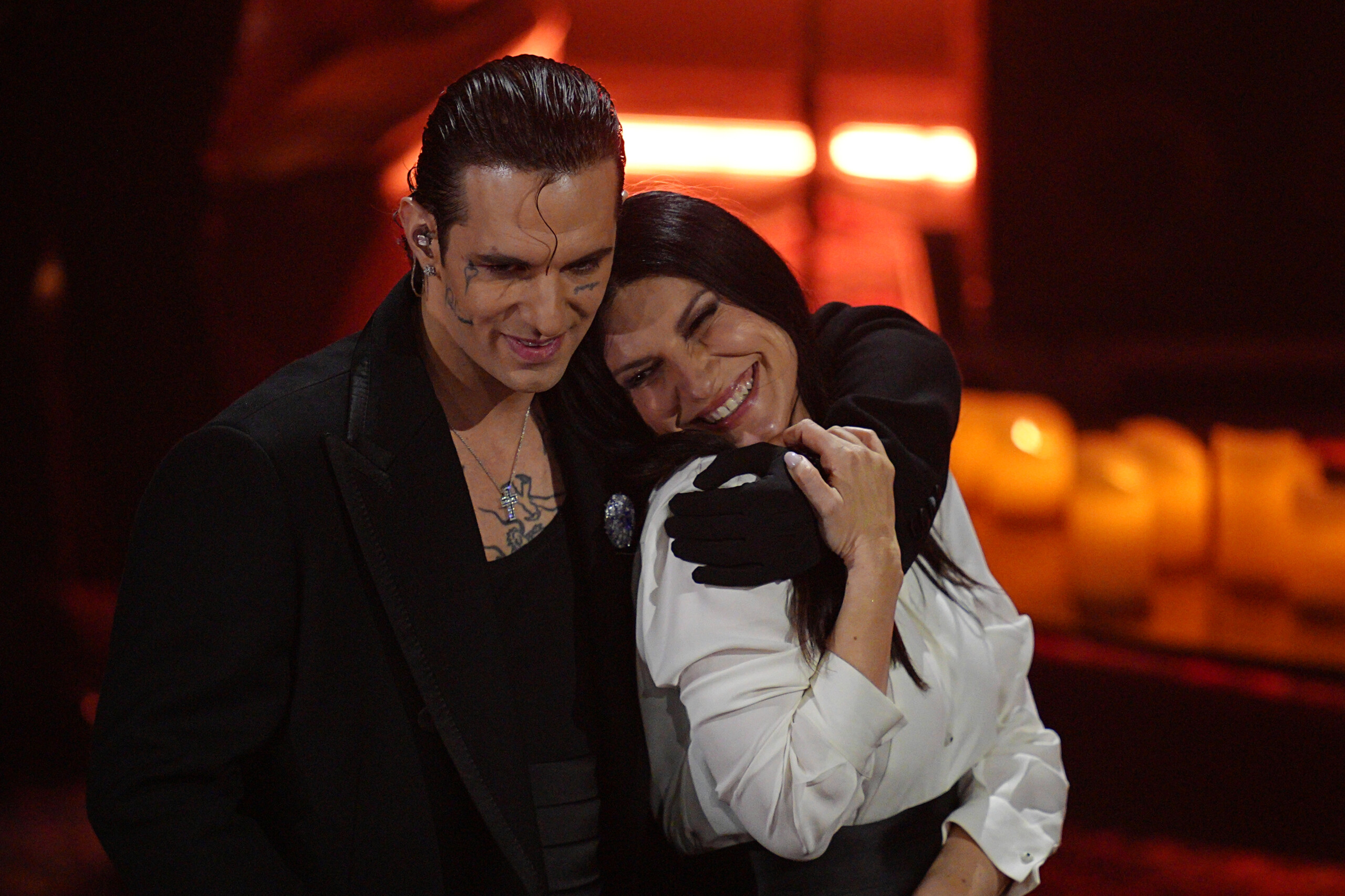 music laura pausini in duet with achille lauro 16 de marzo out on friday scaled