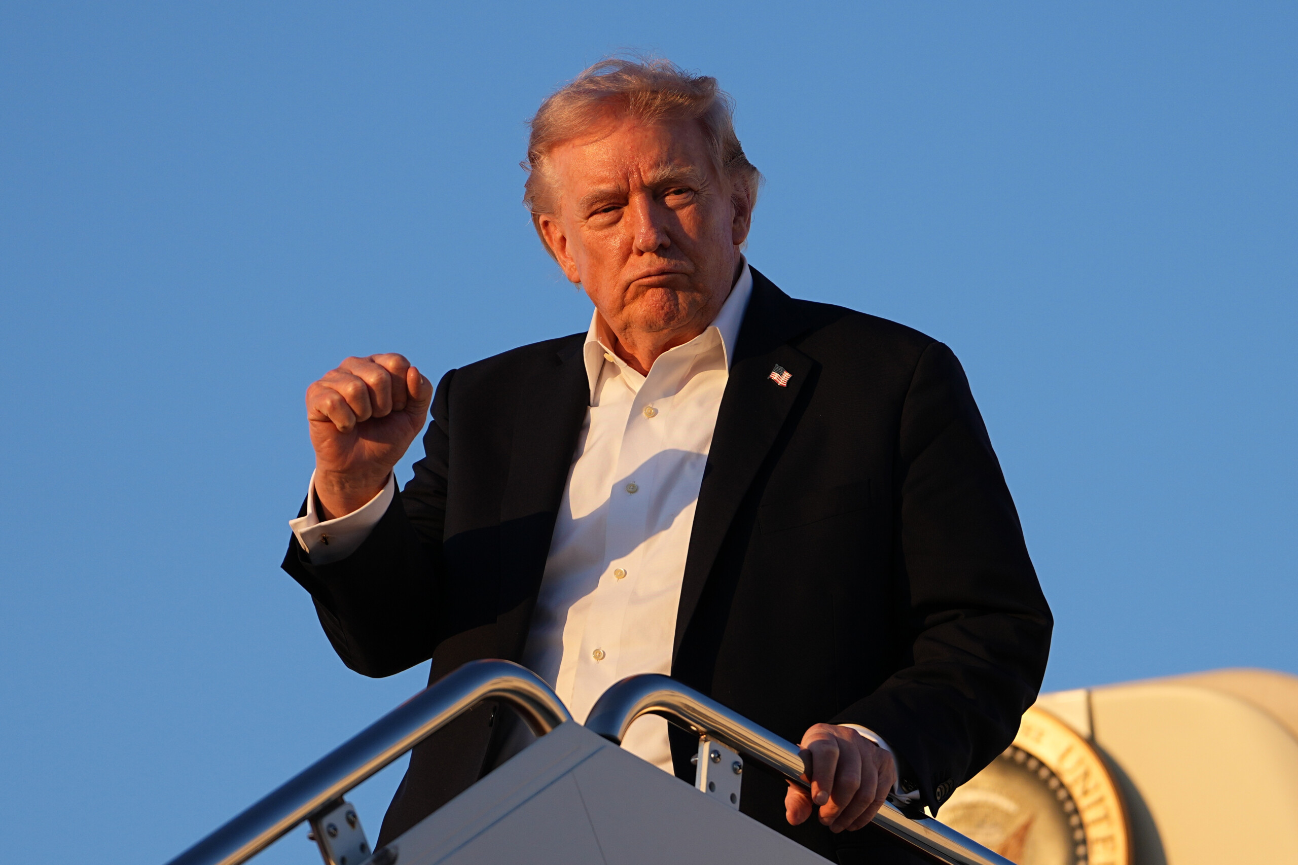iran us ready to guide ships in strait of hormuz trump positive contacts with tehran scaled