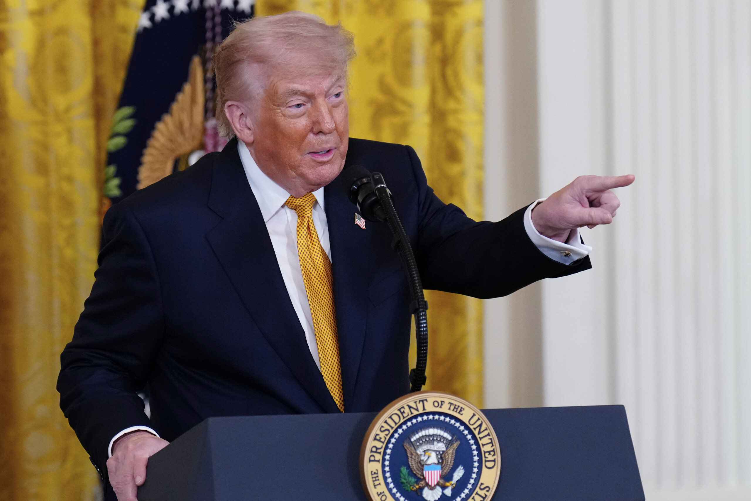 iran trump my message to the pope tehran cannot have nuclear weapons scaled