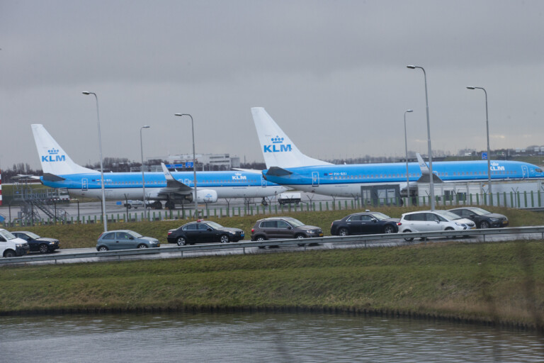 hantavirus ministry of health surveillance measures in place for four passengers on klm flight