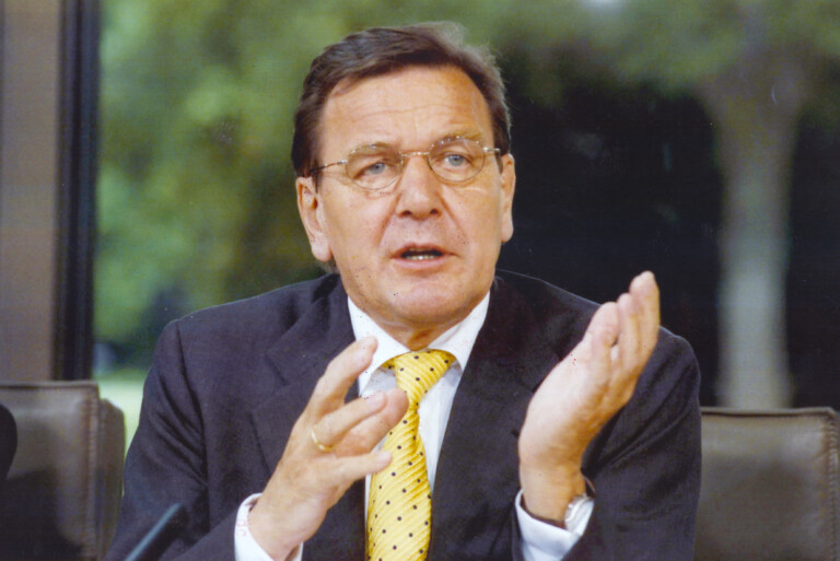 ukraine berlin schroder he hasnt shown himself to be impartial