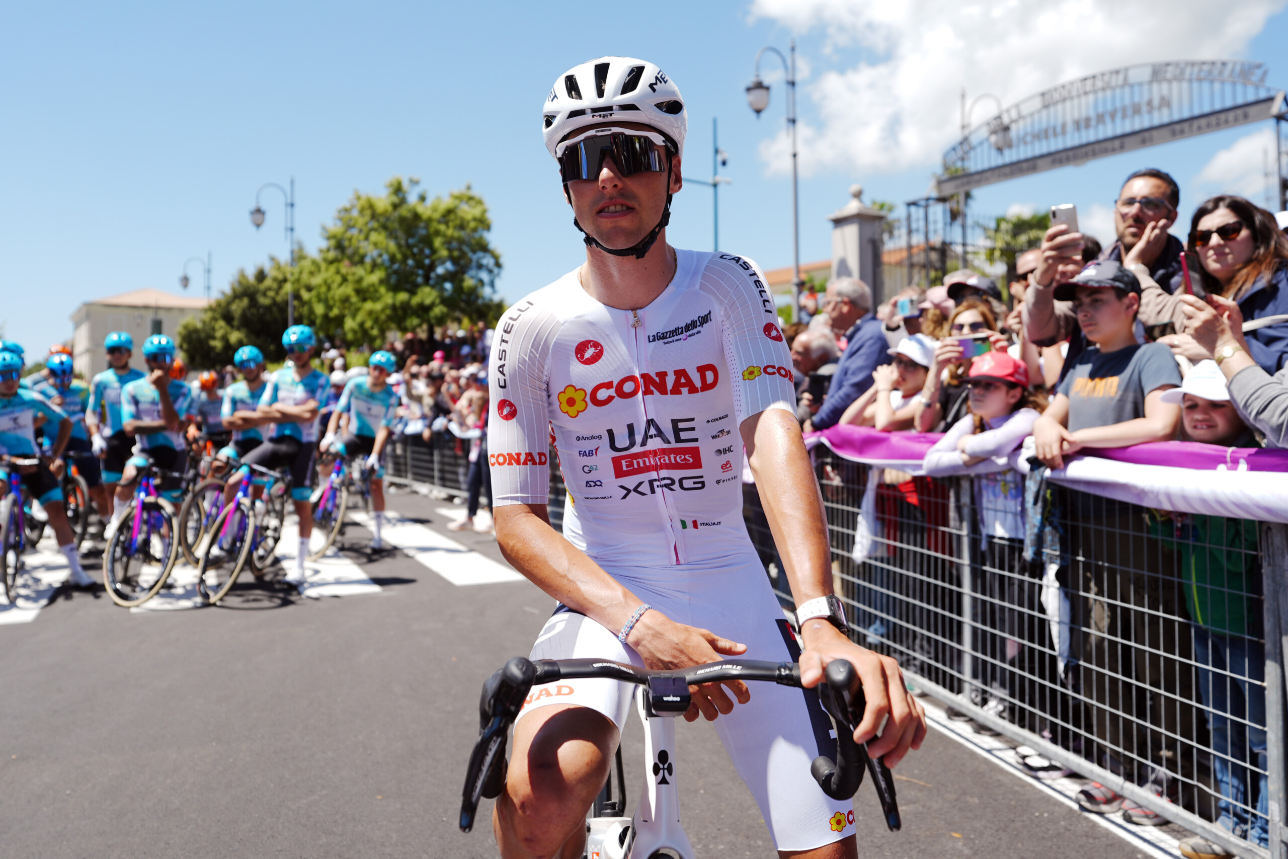 giro ditalia jan christen wins the conad white jersey scaled