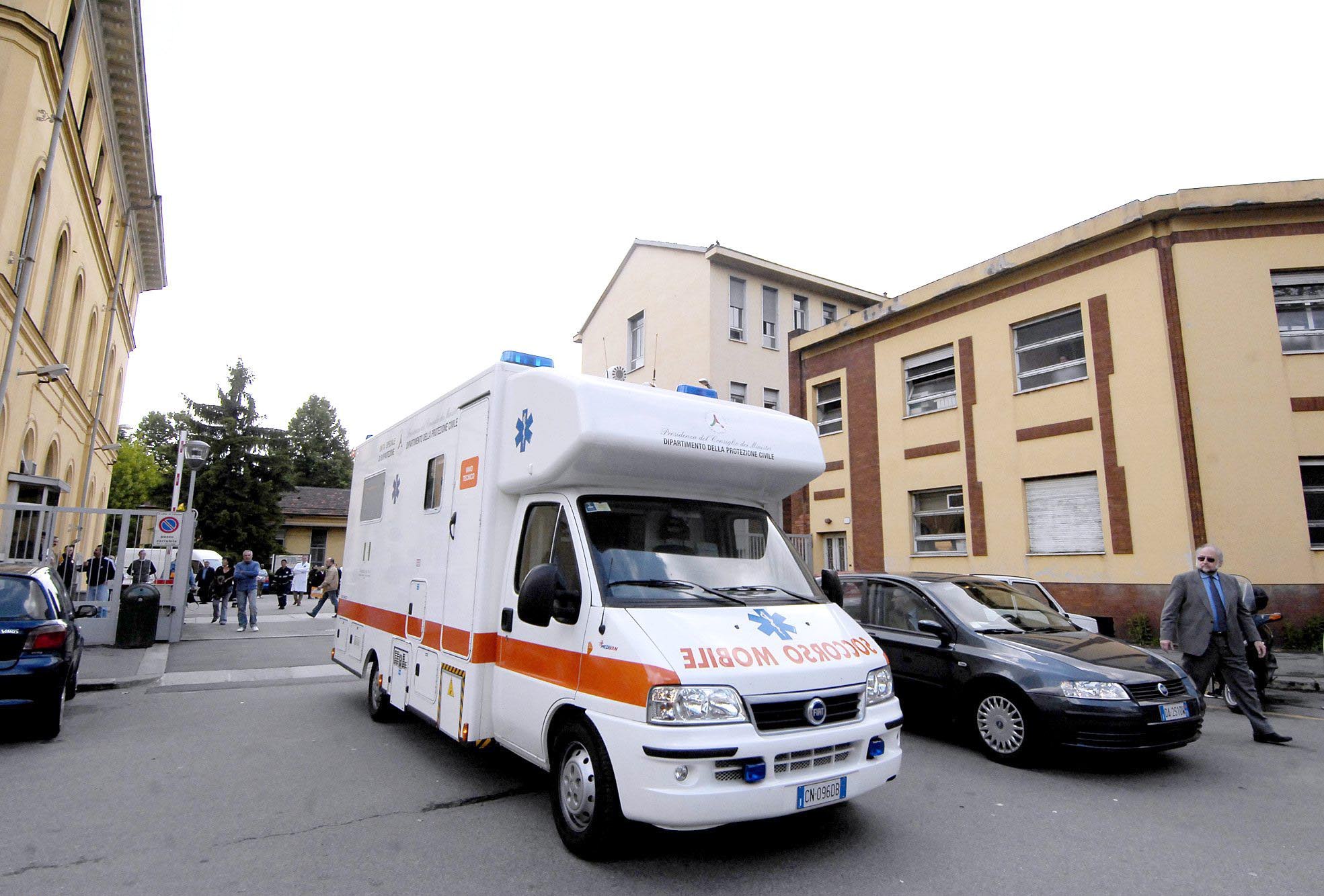 hantavirus spallanzani we only receive biological samples from symptomatic patients