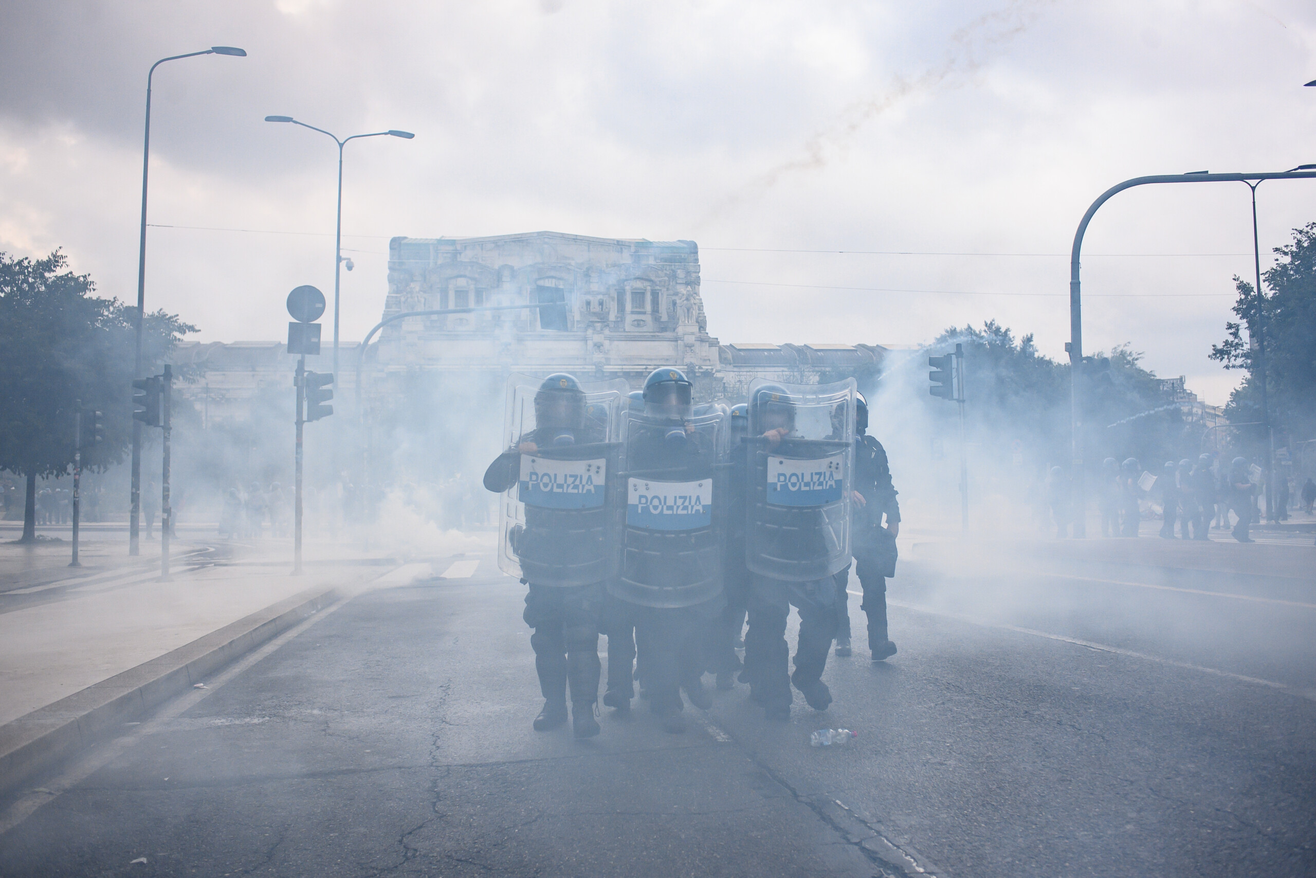 Milan, clashes near Central Station over Flotilla and Gaza: 7 more arrests 1 milan clashes near central station over flotilla and gaza 7 more arrests scaled