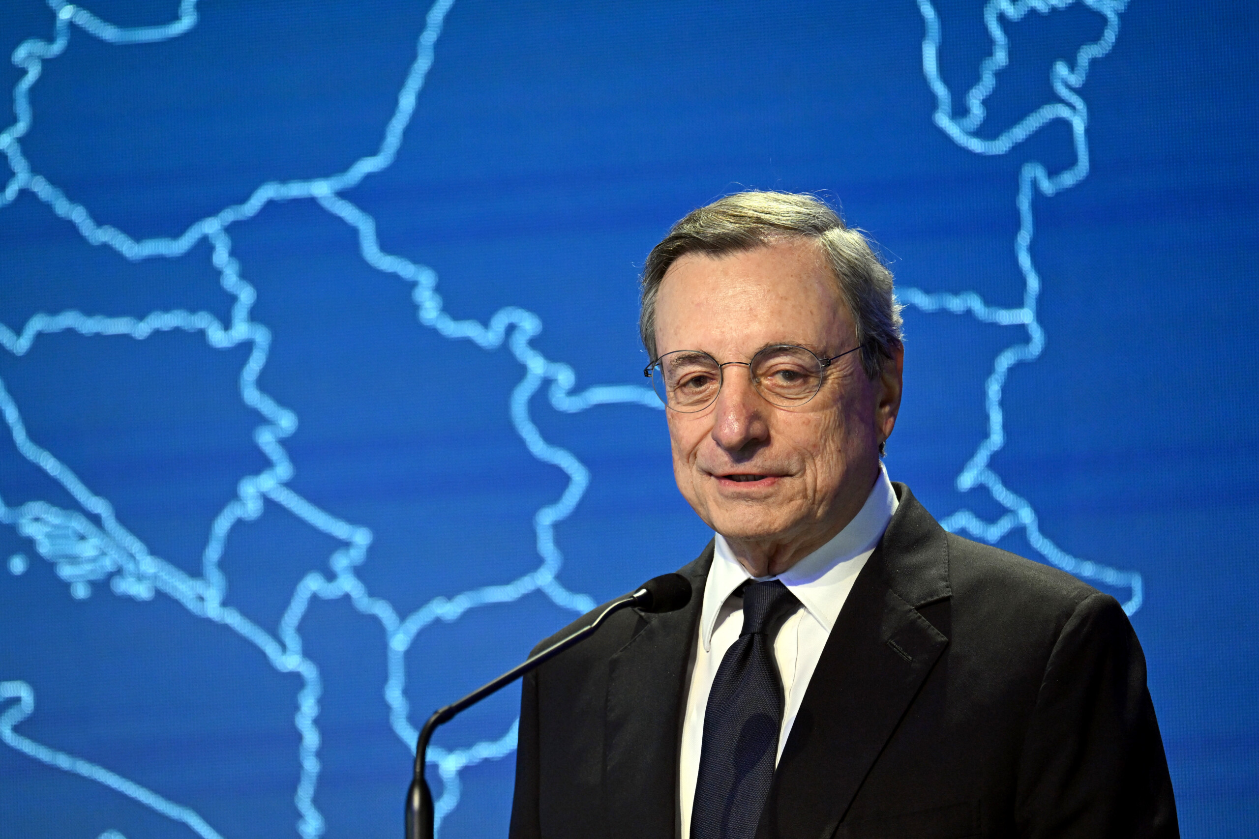 draghi europe is too dependent on foreign markets and still fragmented scaled