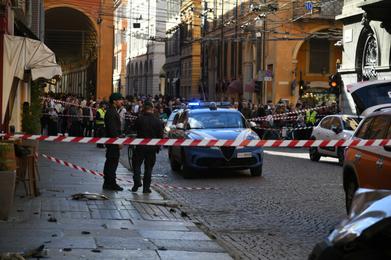 modena piantedosi in contact with the mayor the governor and the prefect