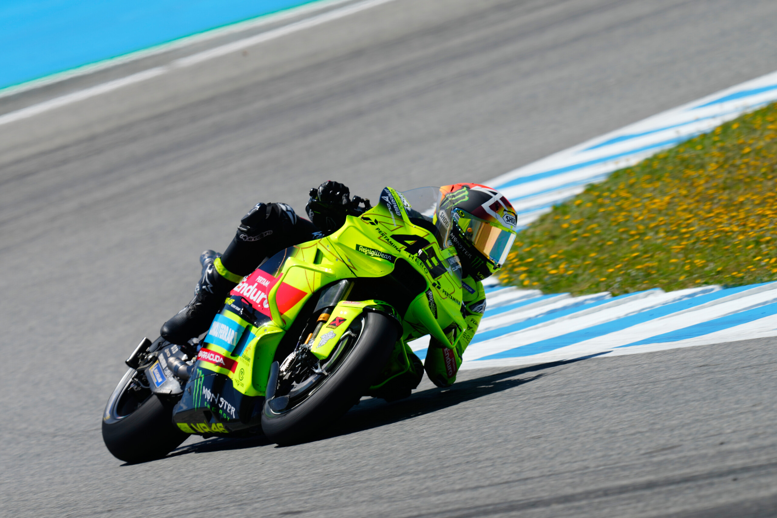 motogp catalan grand prix di giannantonio wins bezzecchi 6th scaled