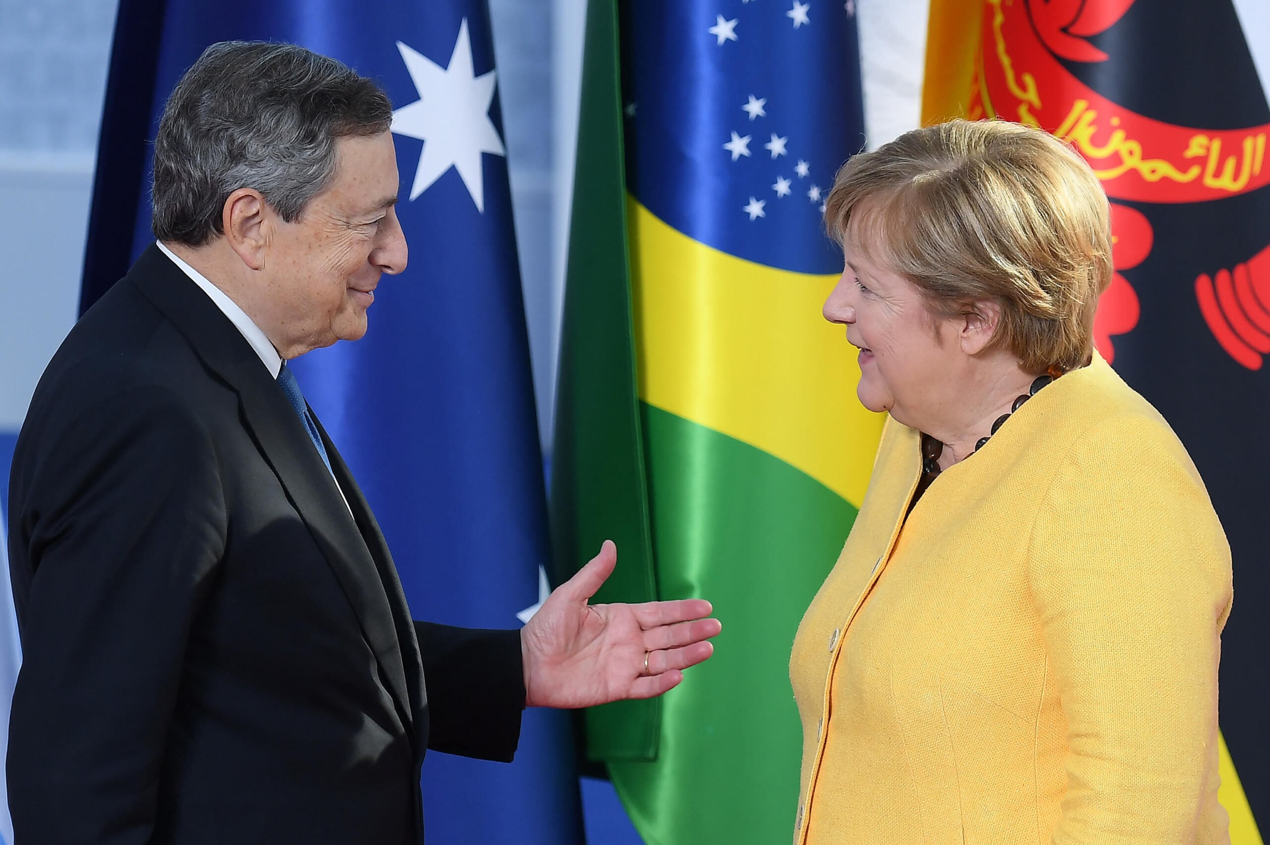 ukraine ft eu considers draghi or merkel as possible mediators with putin scaled