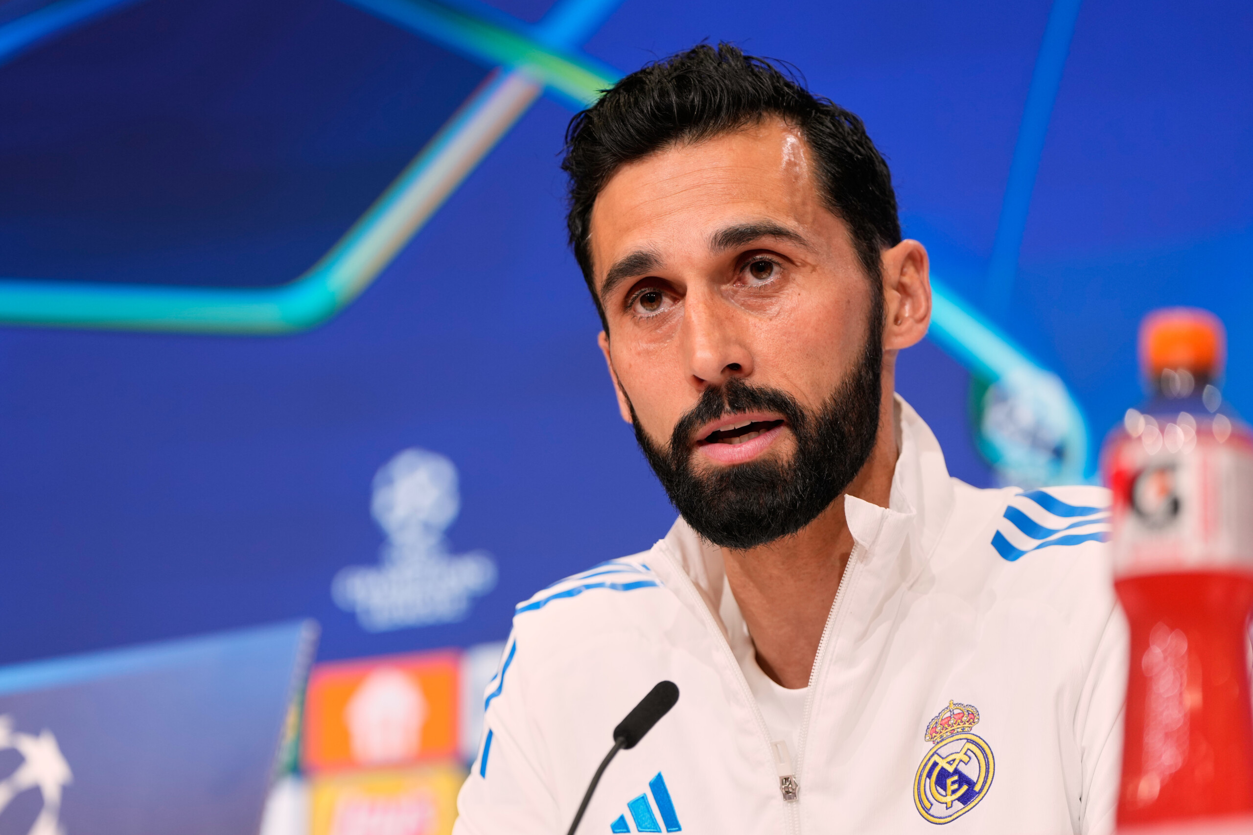 football arbeloa confirms departure from real staying with mourinho no scaled